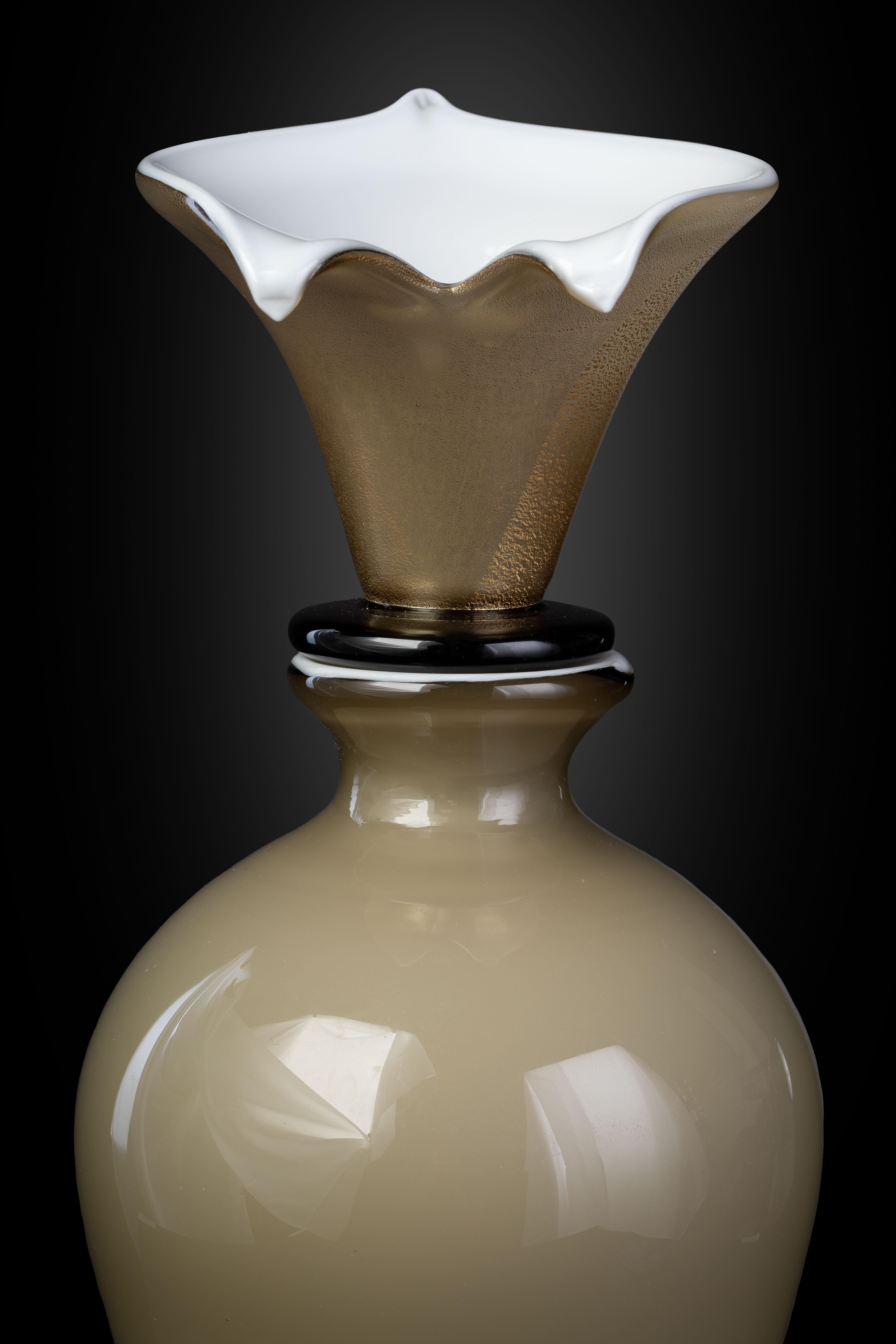 1295 Murano Hand Made Art Glass Venezia Doge Vase / Bottle For Sale 2