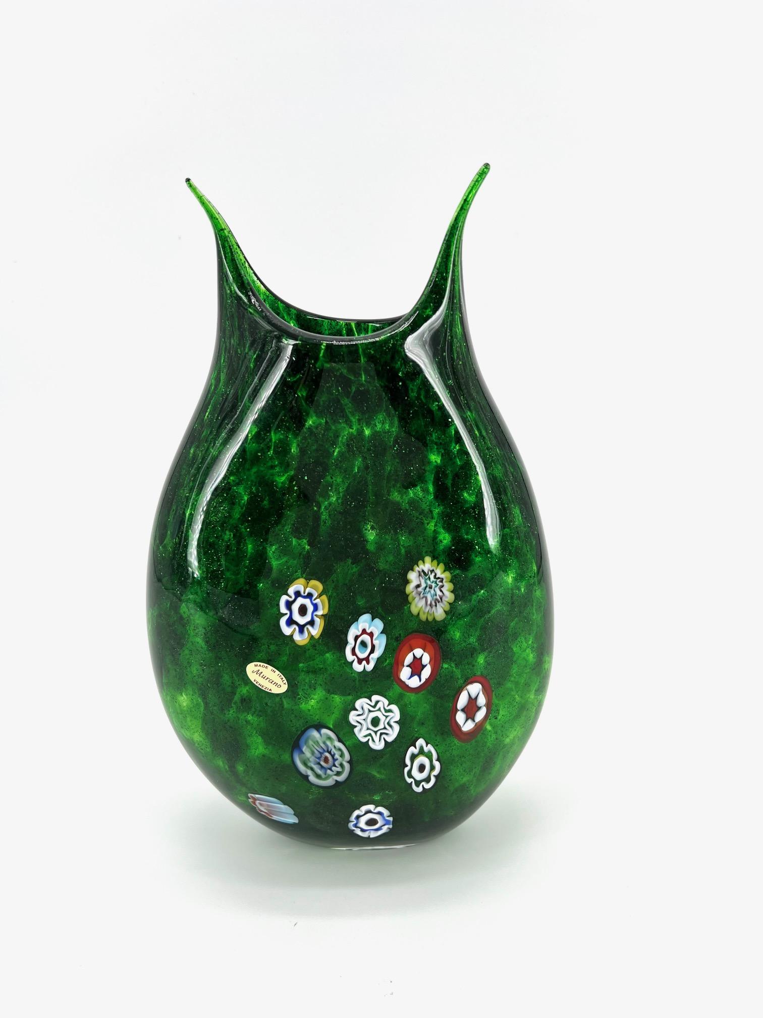 italien 1295 Murano Hand made Green Avventurina Murrine Vase hauteur 17.7 Inches en vente