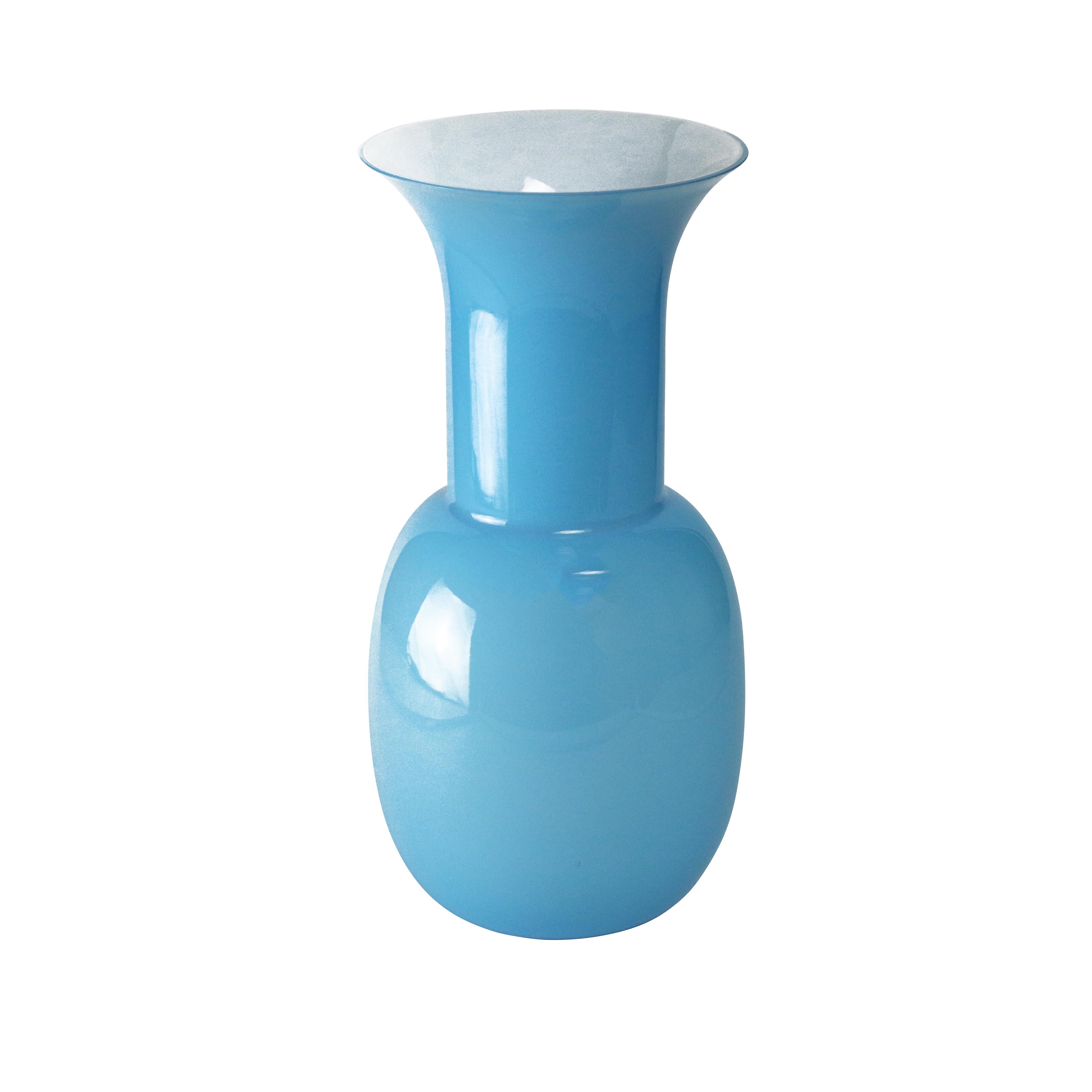 Hand-Crafted 1295 Murano Hand Made Murano Art Glass, White / Turquoise, Medium Size Vase For Sale