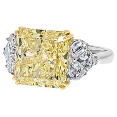 Bague de fiançailles de fantaisie en diamant jaune fantaisie taille radiant de 12,96 carats SI1 GIA