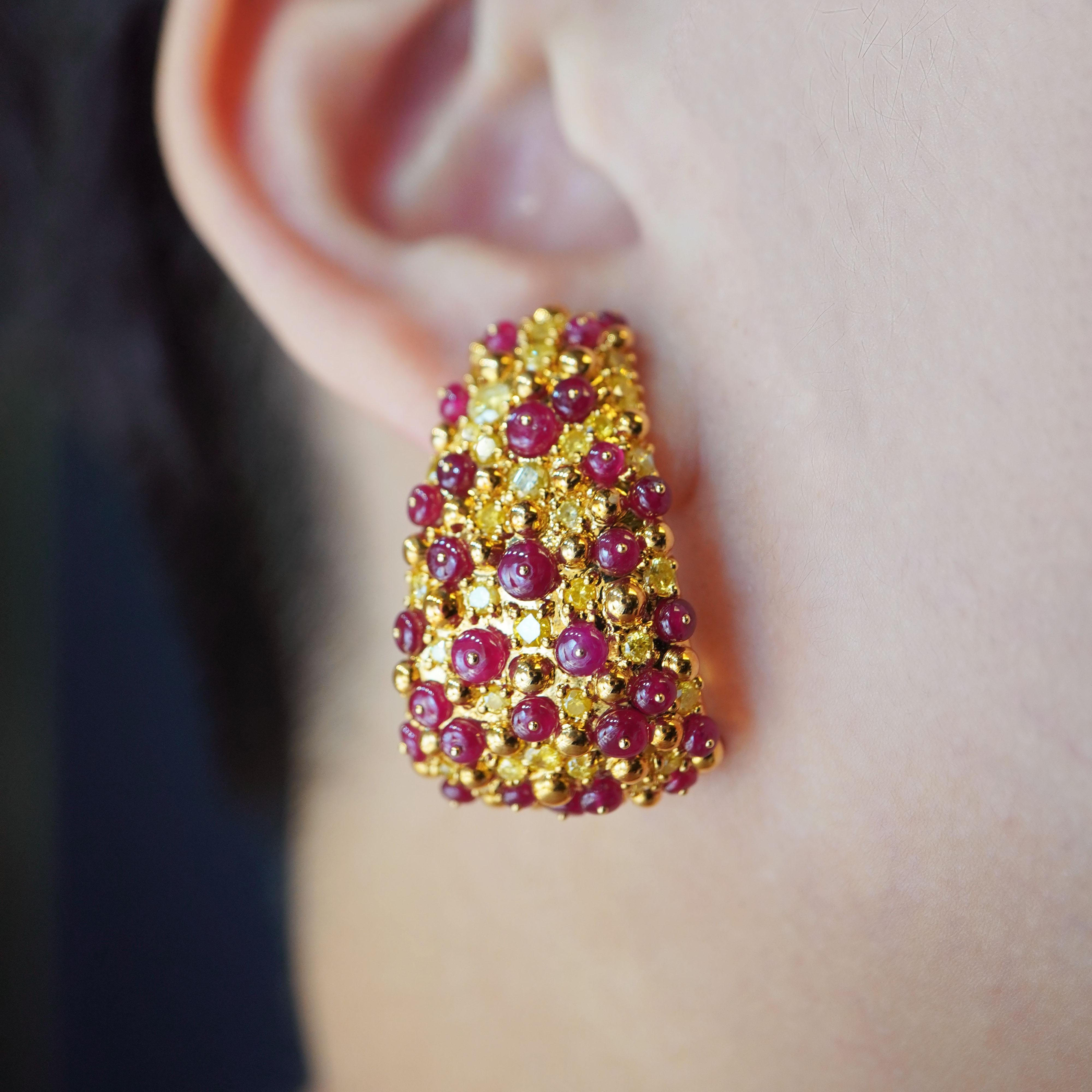 Women's 12.98 Carat Vivid Red Ruby 3.78 Carat Vivid Yellow Diamond Dangle Earring For Sale