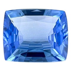 1,29 Karat kornblumenblauer Ceylon-Saphir nach Maß - 18k Gelber Anhänger