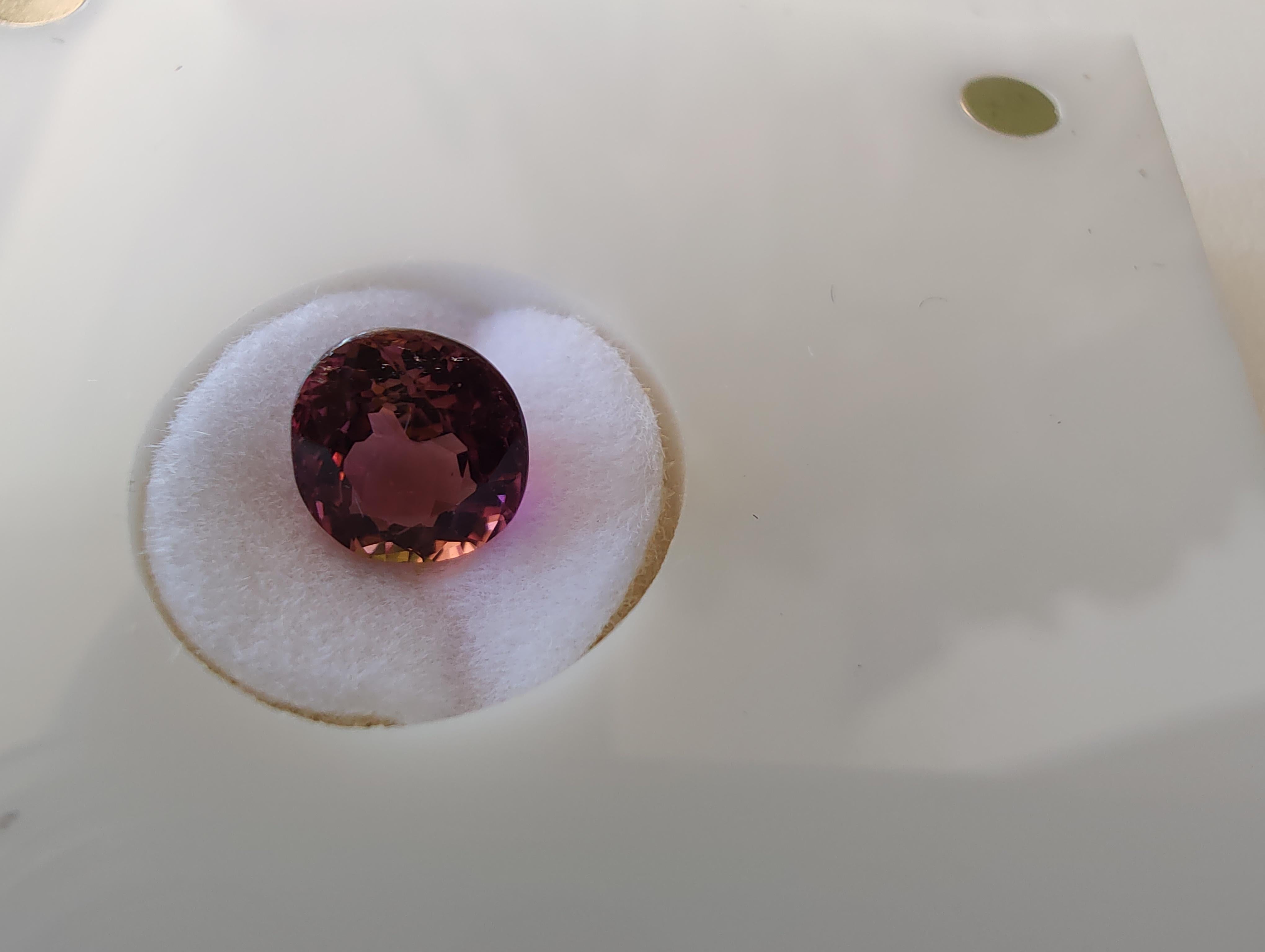 1.29 Carat Cushion Cut Pink Tourmaline In New Condition For Sale In LEEDERVILLE, WA