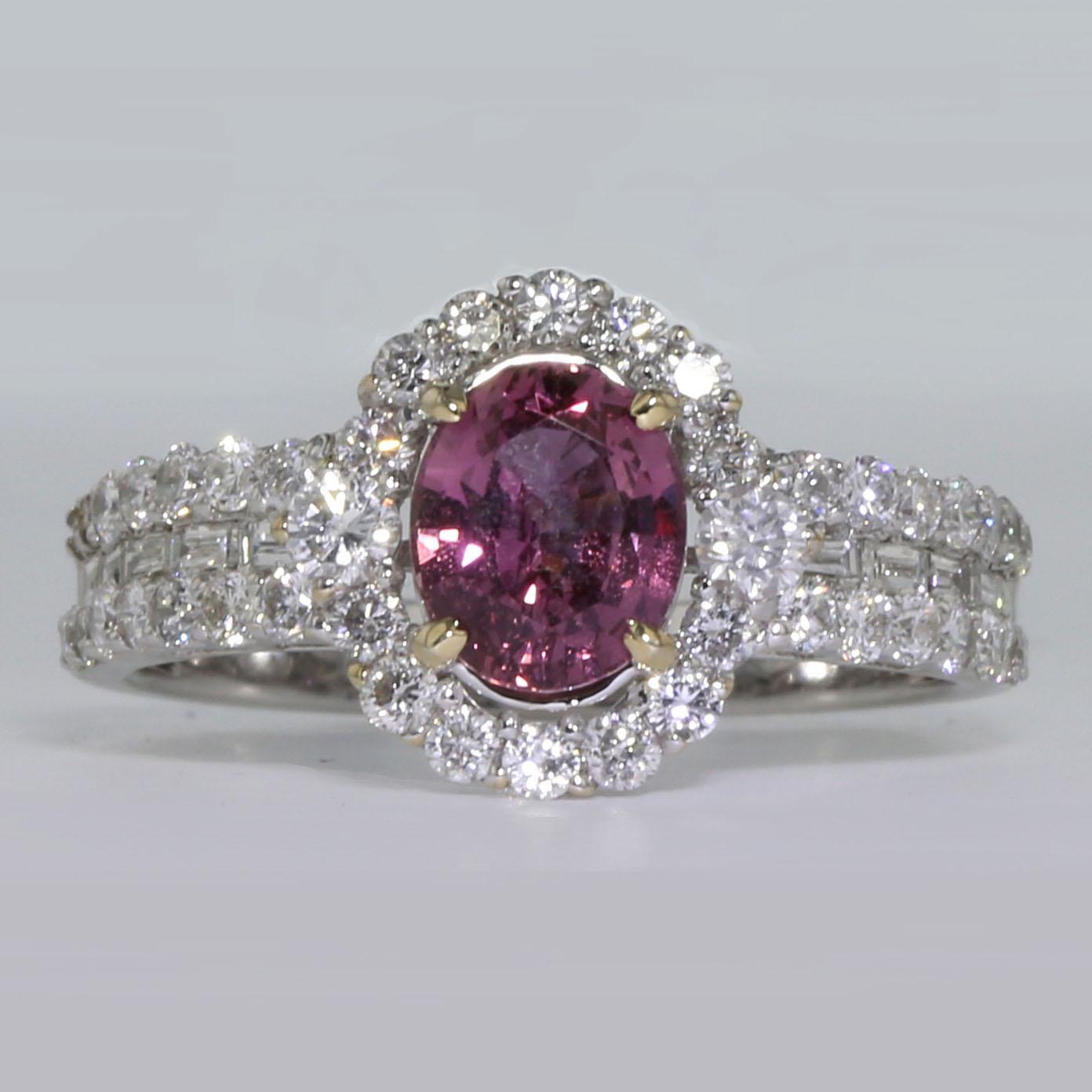Women's or Men's 1.29ct Natural Pink Sapphire 18K White Gold Ring For Sale