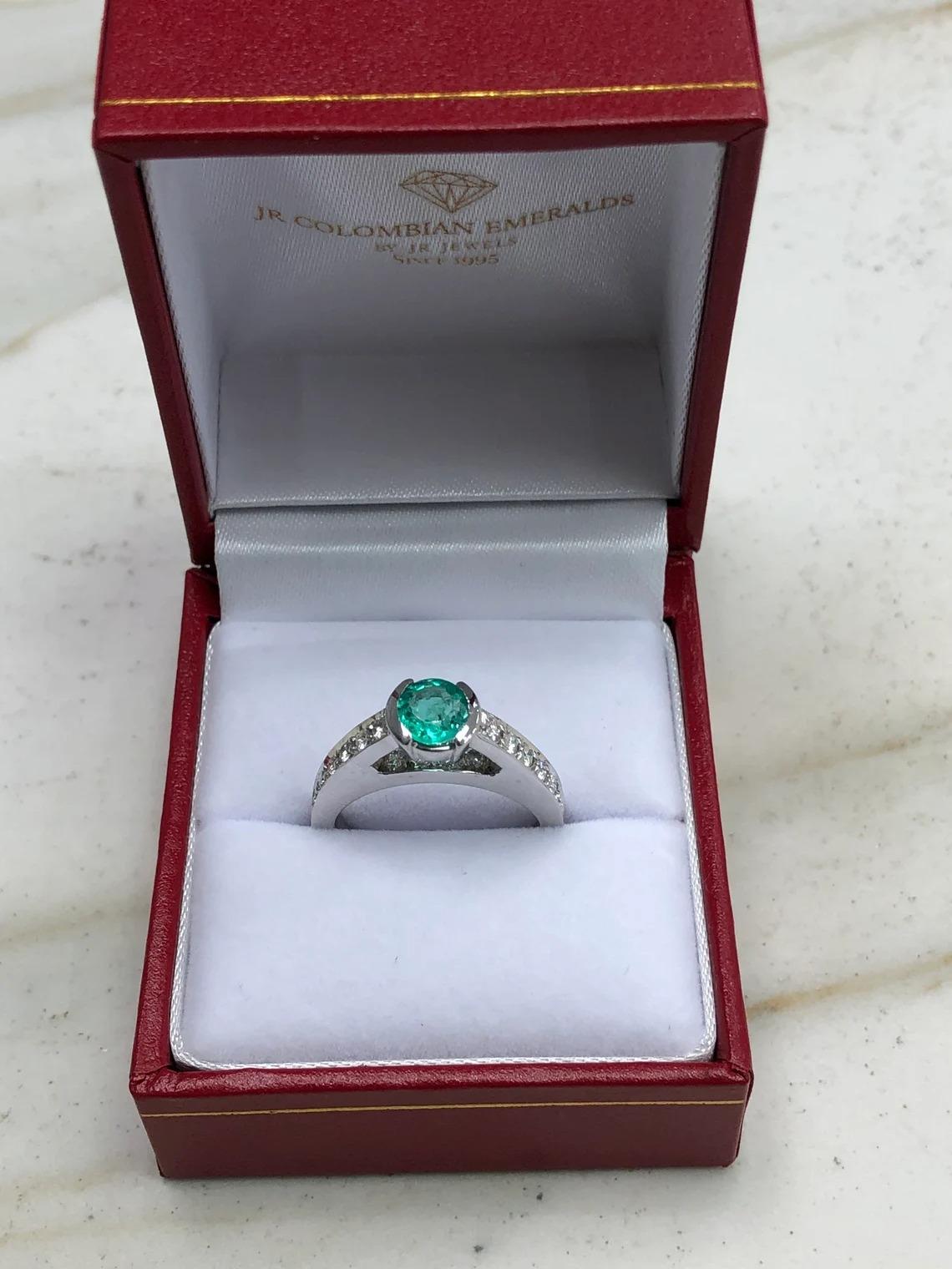1.29tcw 14K Colombian Emerald-Round Cut & Diamond Engagement Ring For Sale 2