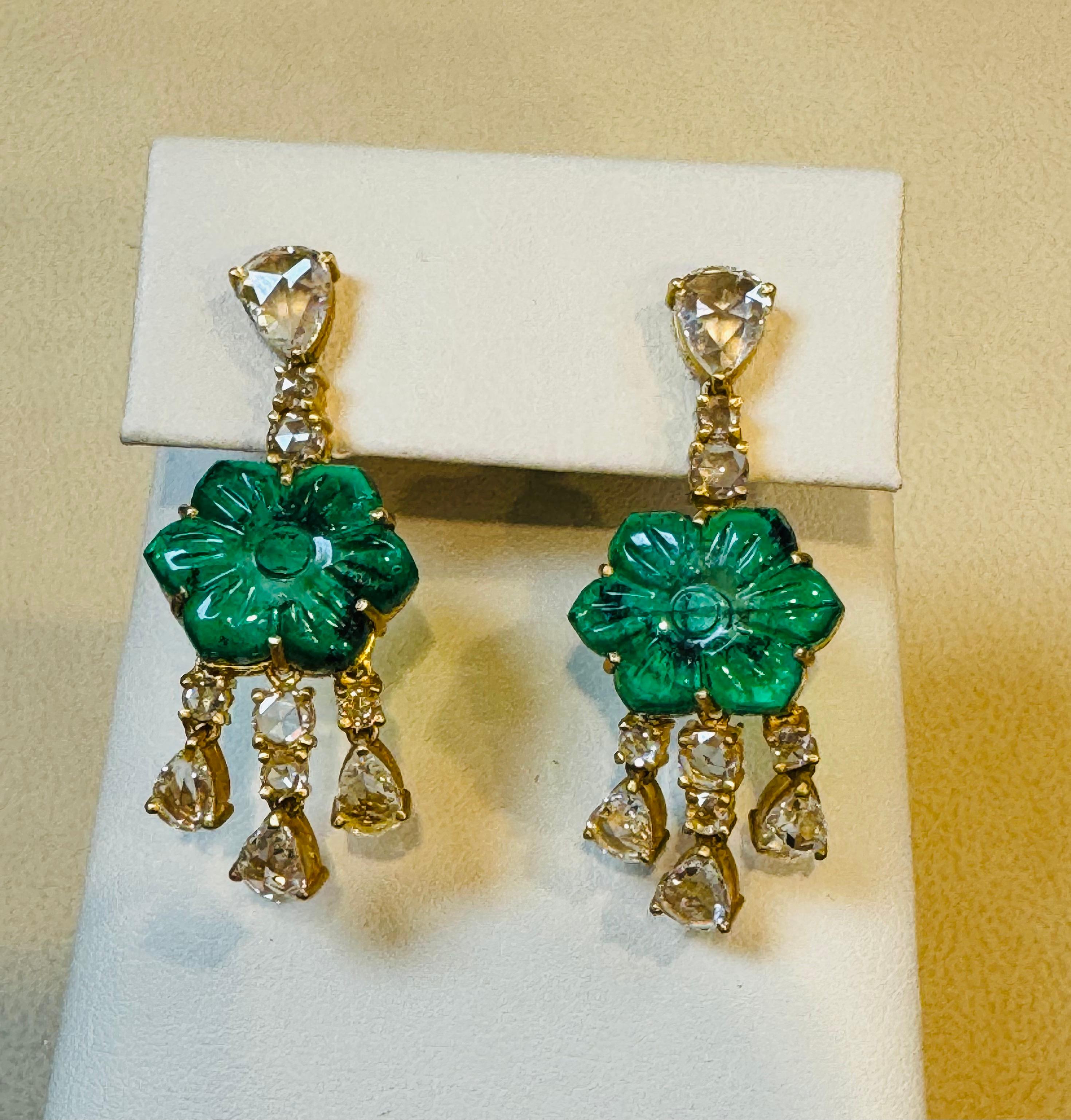 12Ct Carved Emerald & 5 Ct Rose Diamond Dangling Post Earrings 22 Kt Yellow Gold For Sale 6