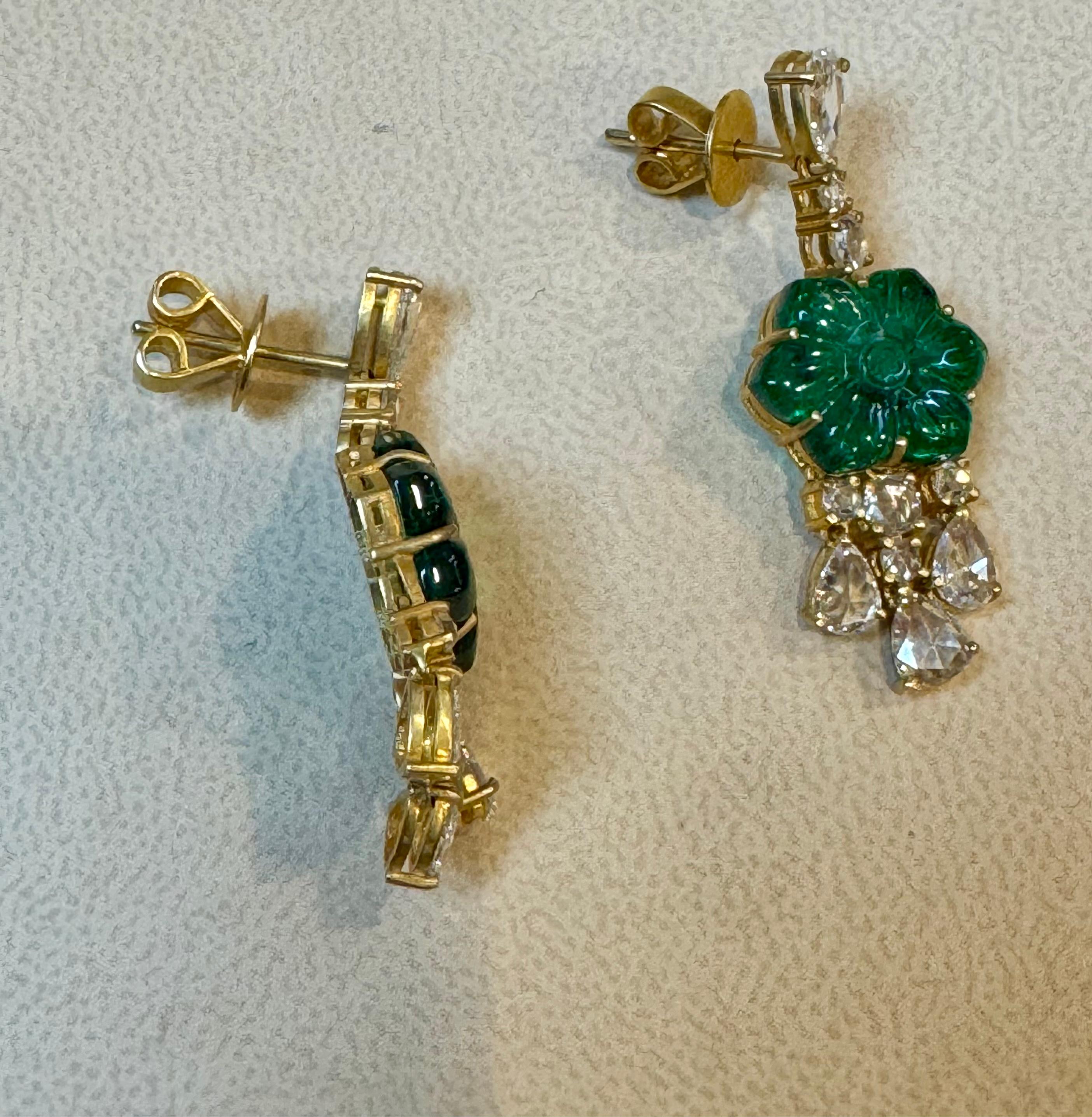 Women's 12Ct Carved Emerald & 5 Ct Rose Diamond Dangling Post Earrings 22 Kt Yellow Gold For Sale
