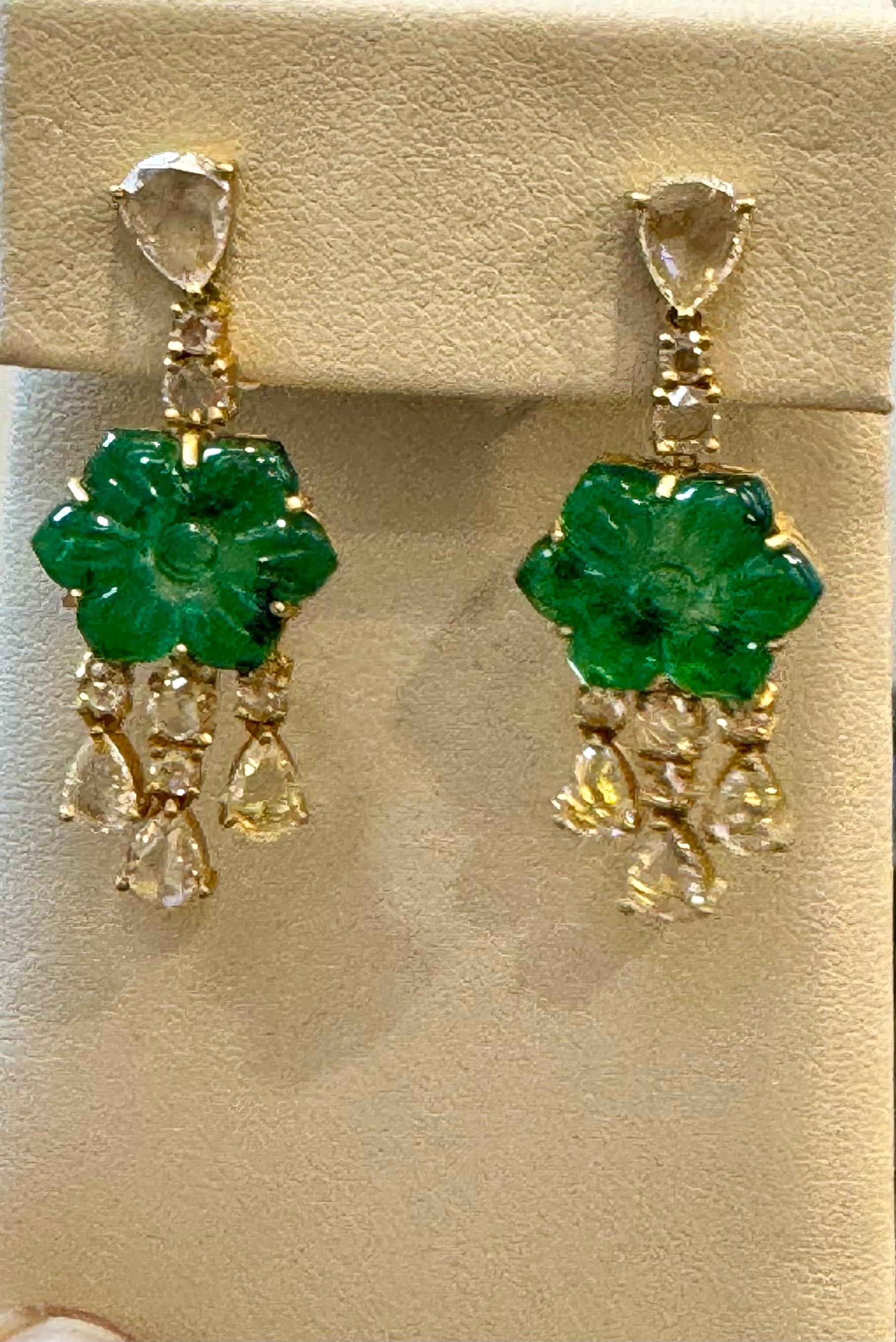 12Ct Carved Emerald & 5 Ct Rose Diamond Dangling Post Earrings 22 Kt Yellow Gold For Sale 4