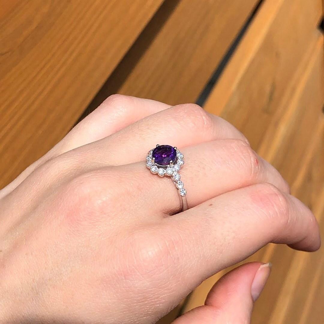 1.2ct Deep Purple Amethyst Ring w Earth Mined Diamonds in Solid 14k Gold In New Condition For Sale In Columbus, OH