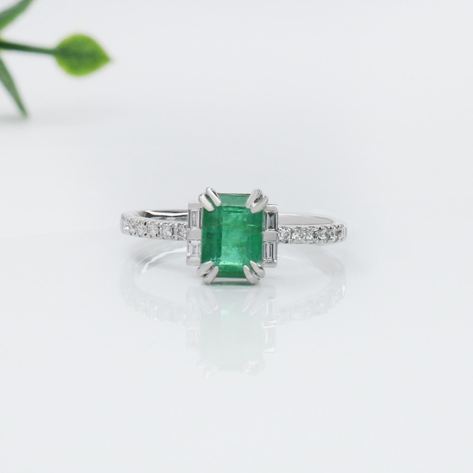 Emerald Cut 1.2ct Emerald Ring w Earth Mined Diamonds in Solid 14K Gold  EM 7x5mm For Sale