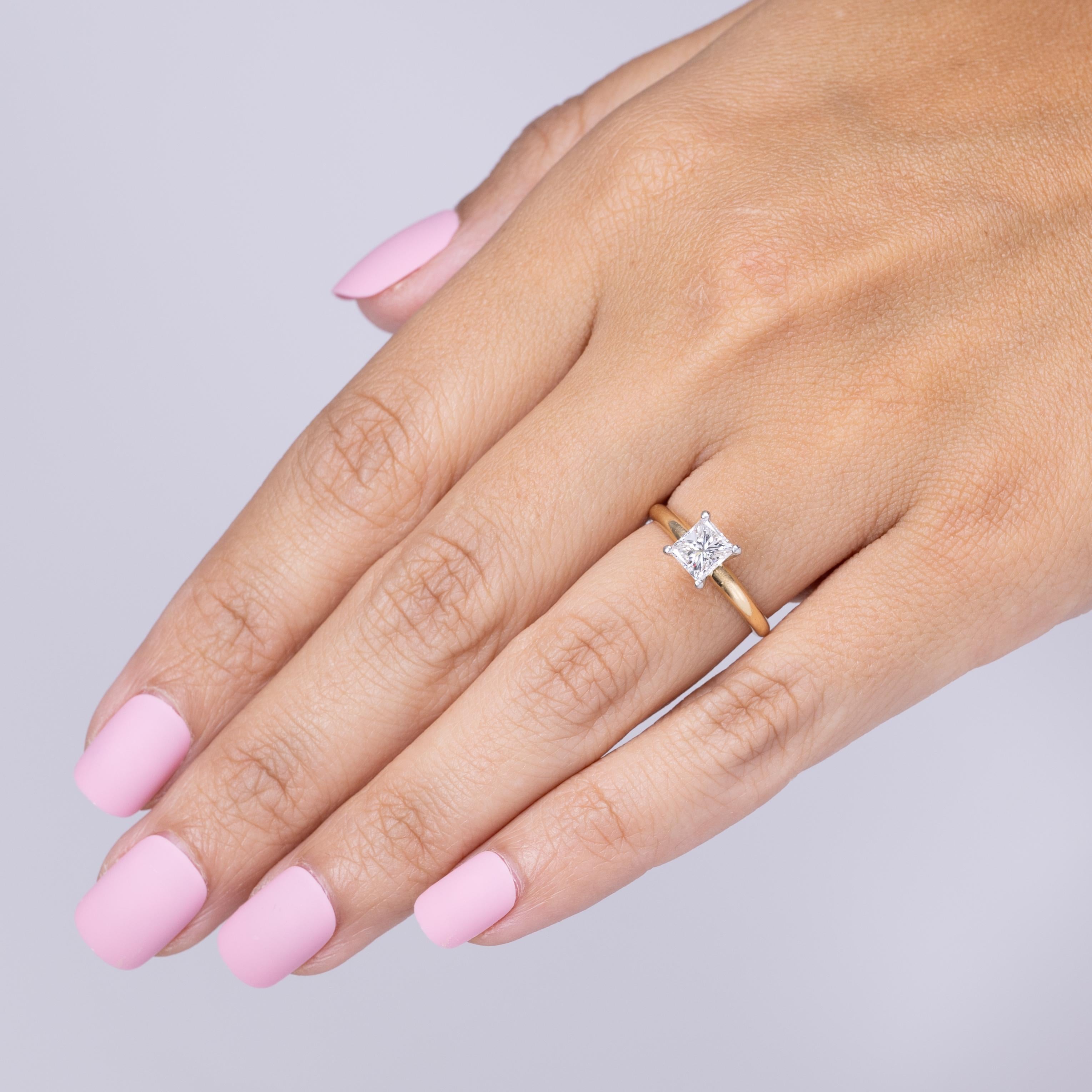 Women's 1.2ct Princess Cut Diamond Solitaire Engagement Ring 14K IGI included