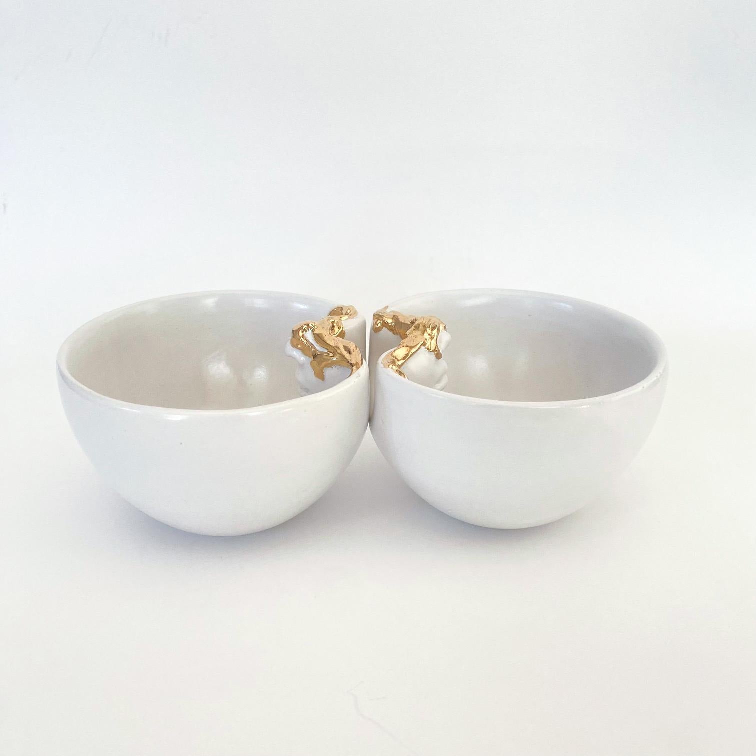 Modern 12k Gold Lustered Ceramic Cups Set of 2 by Hulya Sozer, Face Inside Serie, White For Sale