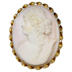 12K Yellow Gold Antique Carved Cameo Shell Brooch