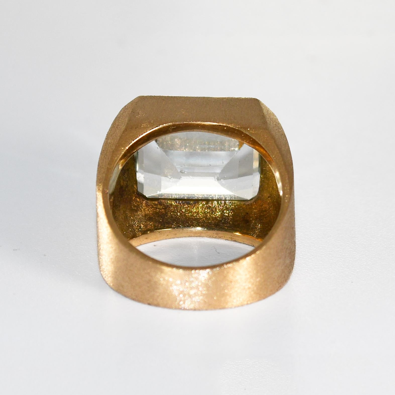 12K Yellow Gold Vintage Aquamarine Ring 14.2g Excellent état - En vente à Laguna Beach, CA