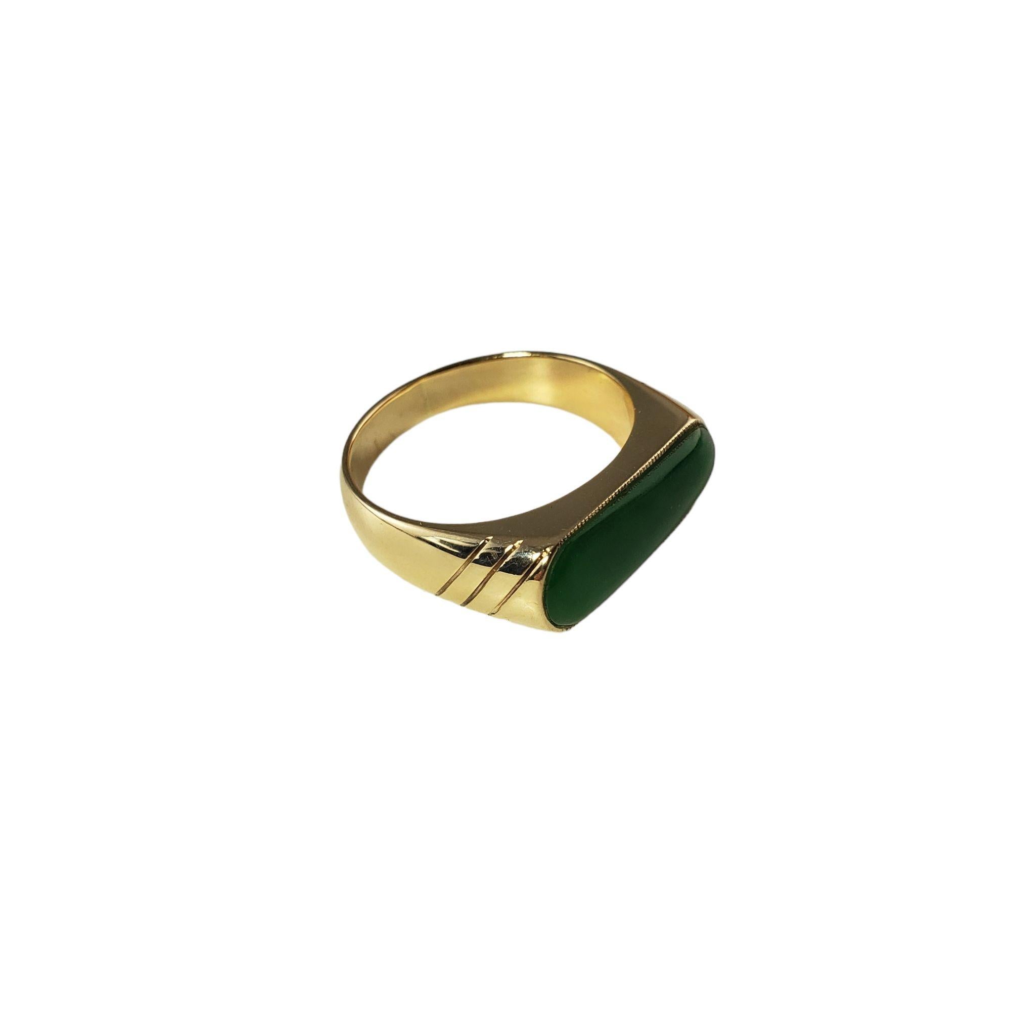 12Kt Karat Yellow Gold Cabochon Jadeite Ring Size 9.75 #19136 In Good Condition For Sale In Washington Depot, CT