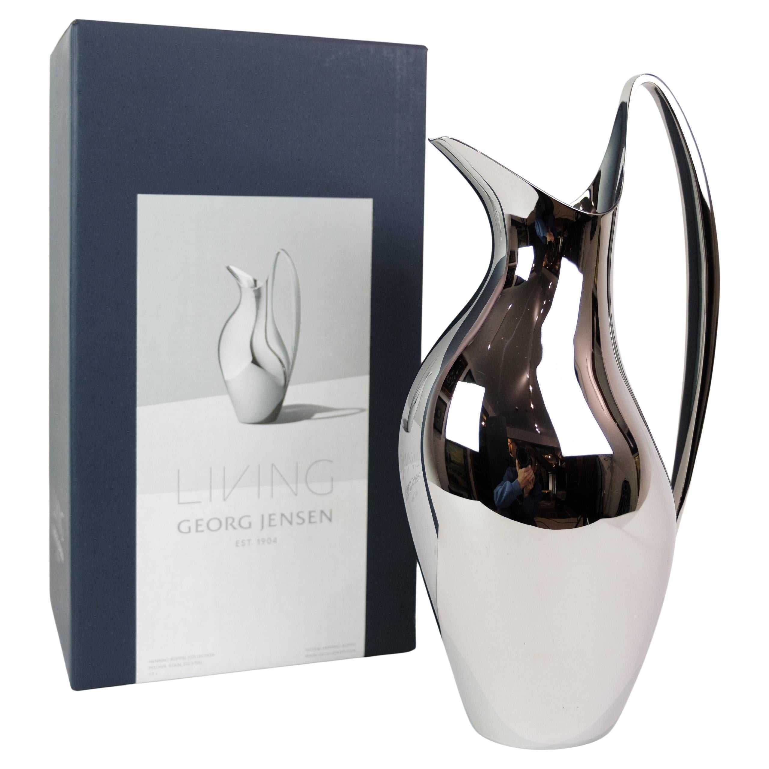 Jarra HK de 1,2 l fabricada en acero inoxidable por Henning Koppel para Georg Jensen