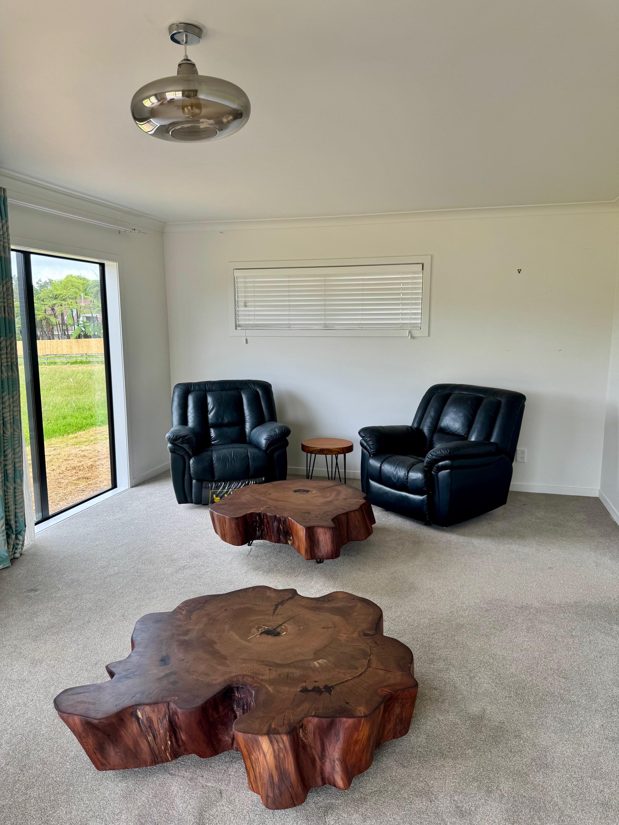 Moulage 1.2m Kauri Coffee Table in Solid Ancient Kauri Wood en vente