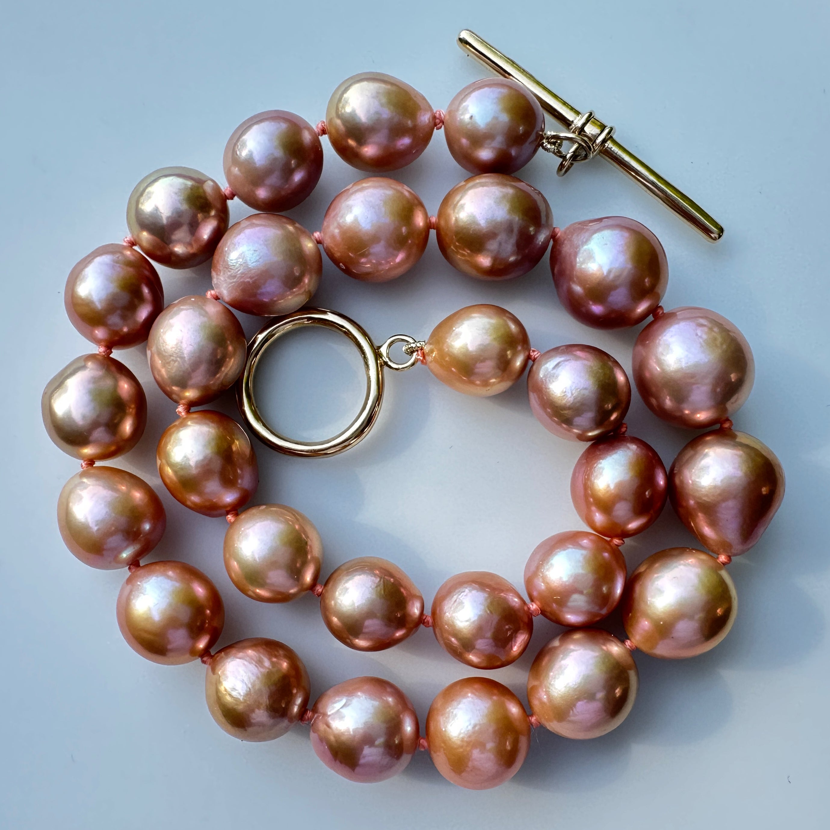 Men's 12mm-14mm Edison Baroque Pearls on 17