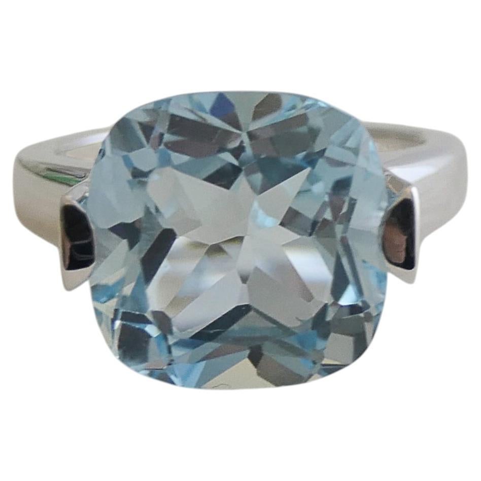 12mm Blue Topaz Sterling Silver Cocktail Statement Ring - Size 8 For Sale
