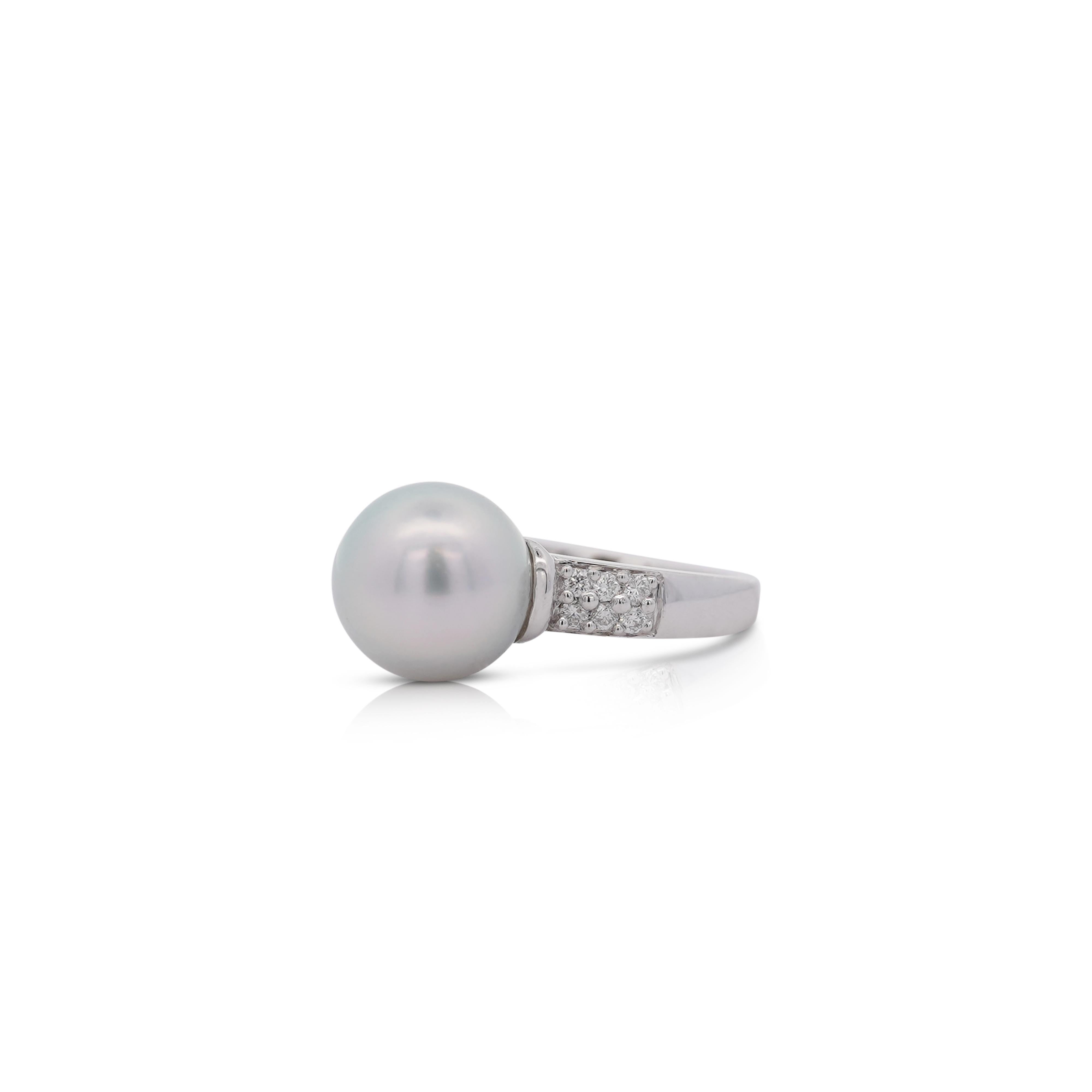 Anillo de Platino con Perla Cultivada del Mar del Sur de 12 mm y Diamante Redondo Corte redondo en venta
