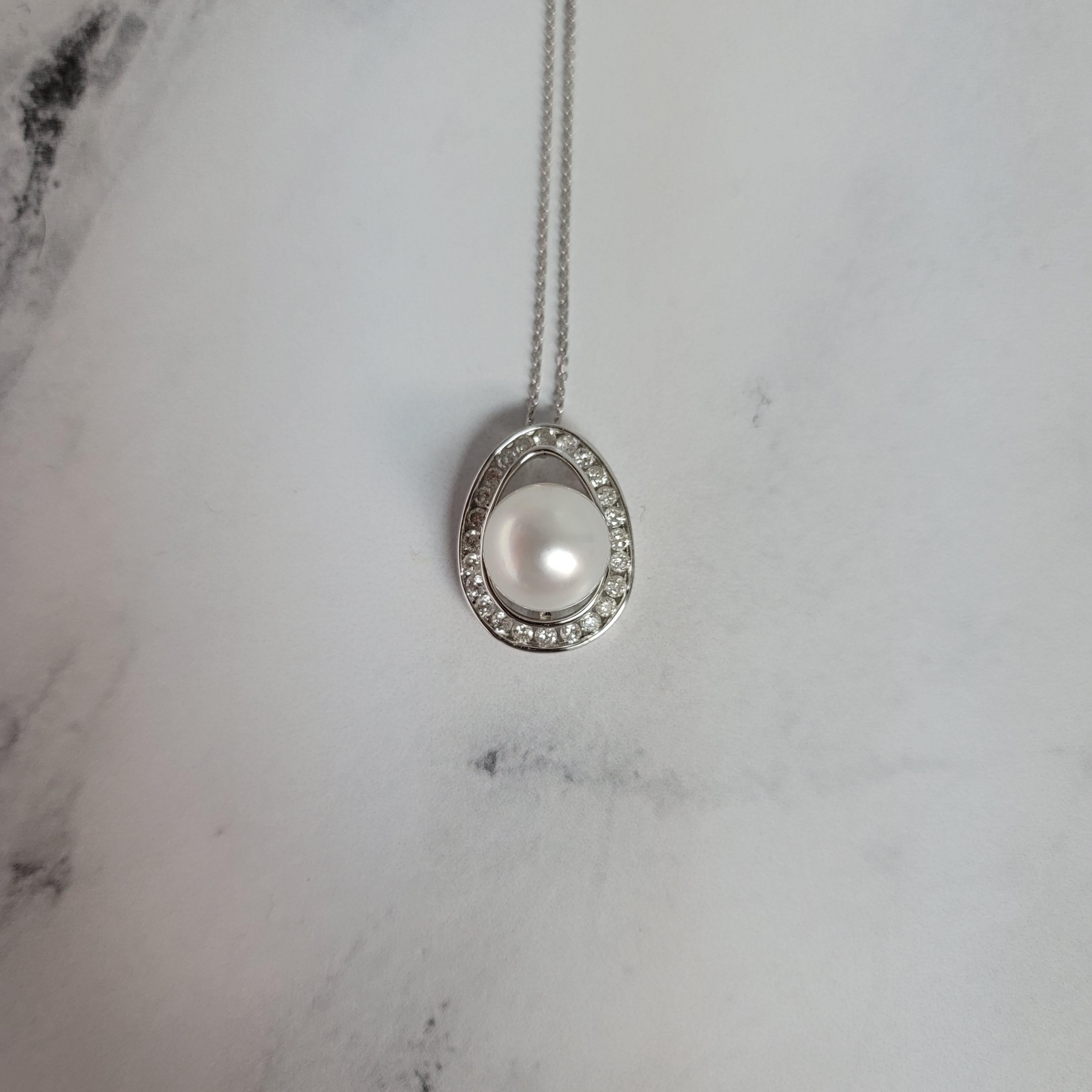 Round Cut 12MM Freshwater Pearl & Diamond Necklace .90cttw 18k White gold For Sale