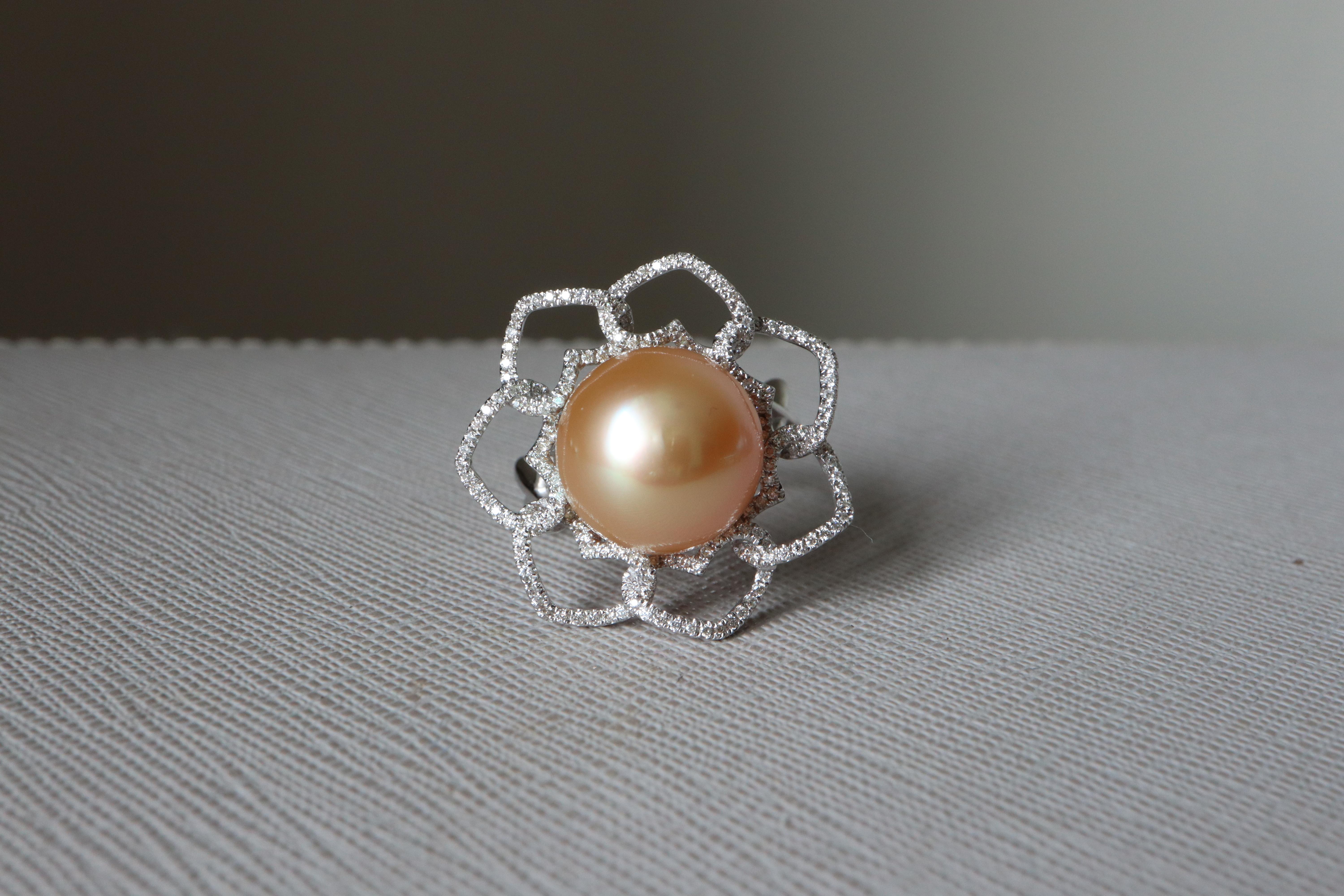 Women's 12mm Golden South Sea Pearl and Natural Diamonds ring For Sale