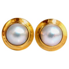 12mm Mabe Pearls Earrings 18kt Gold**