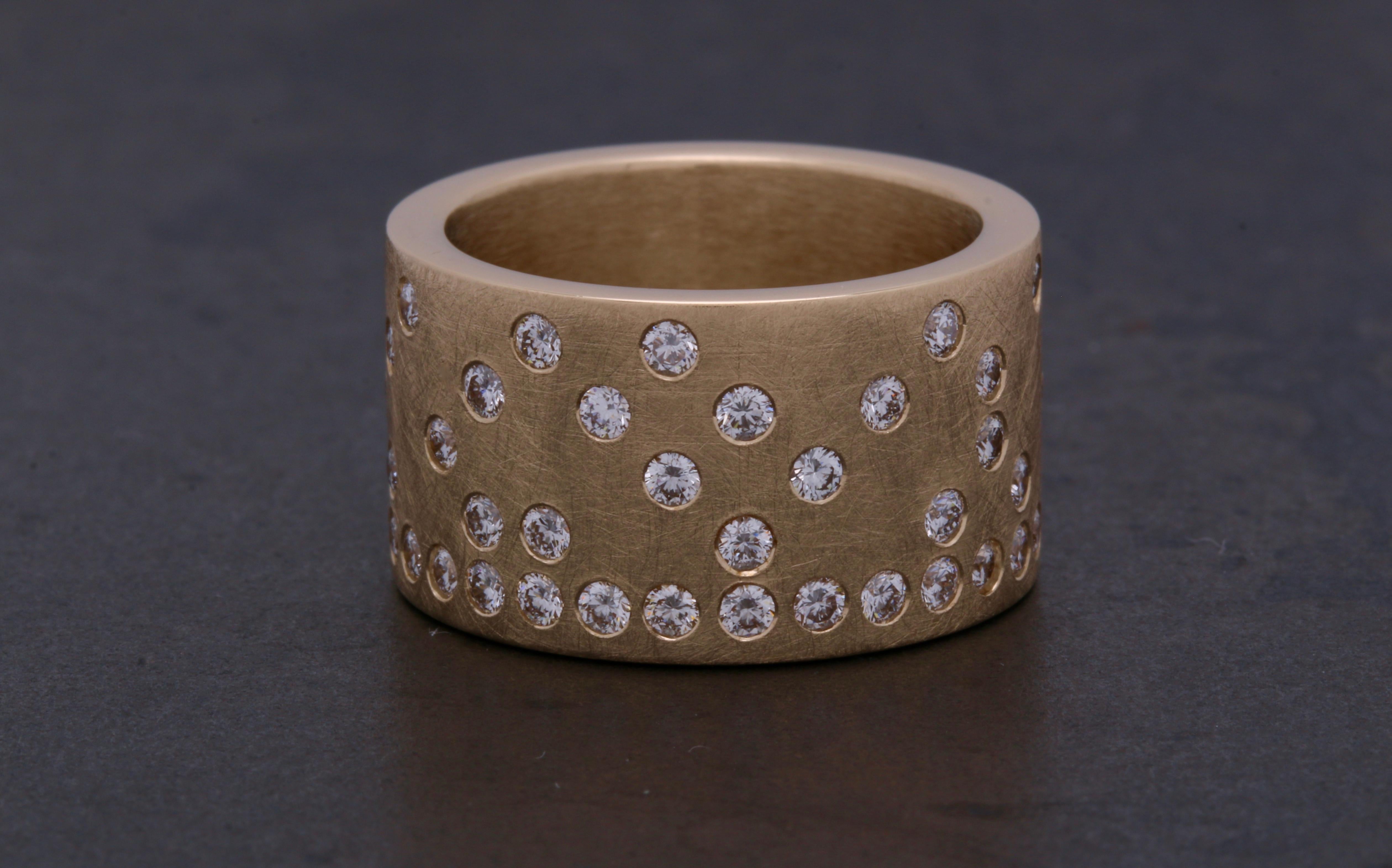 Im Angebot: Diamant und 14k Gold Hochzeit Jahrestag Band Ring () 6