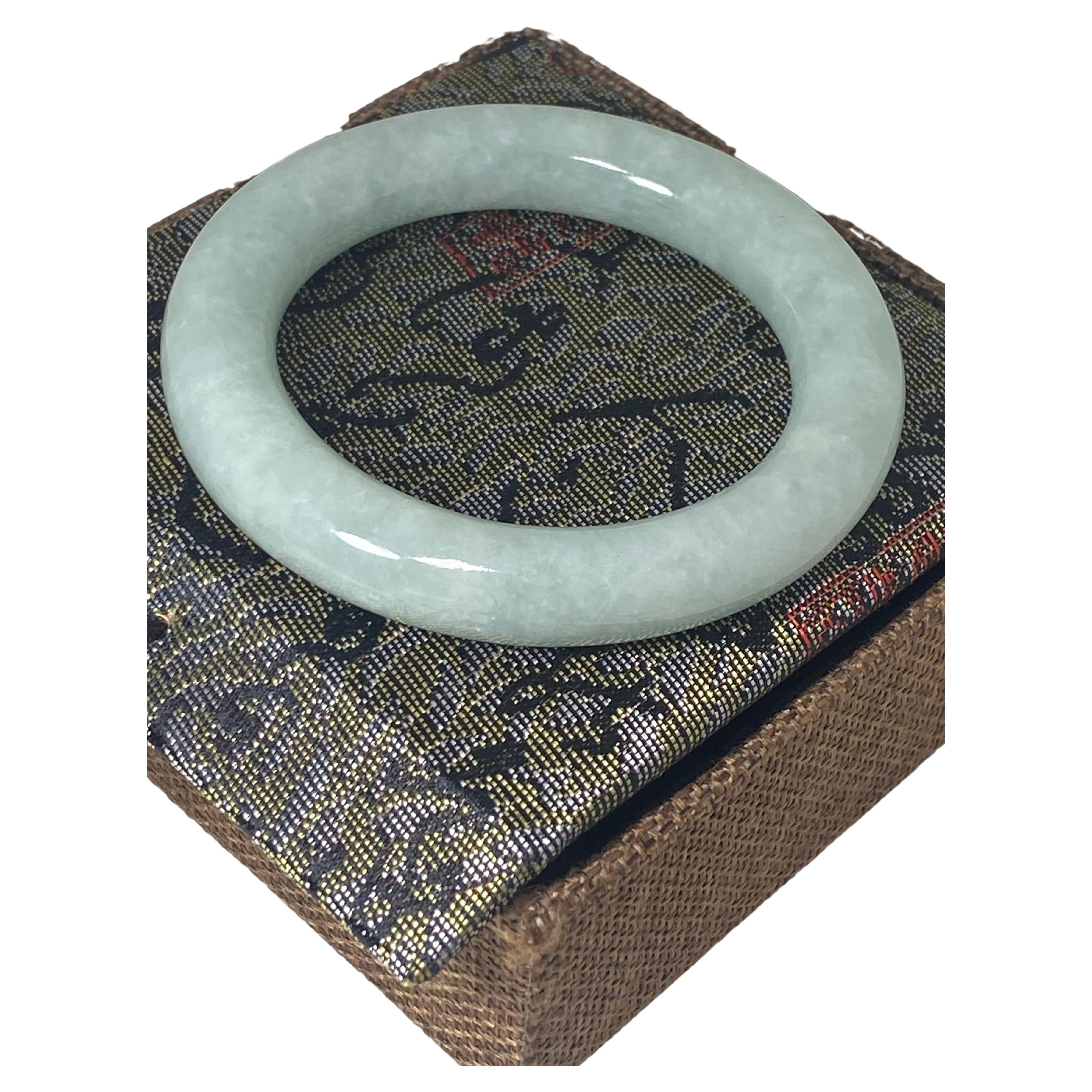 12mm Wide Natural Type A Burmese Jadeite Bangle, 83.1gr. Box & Certificate. For Sale