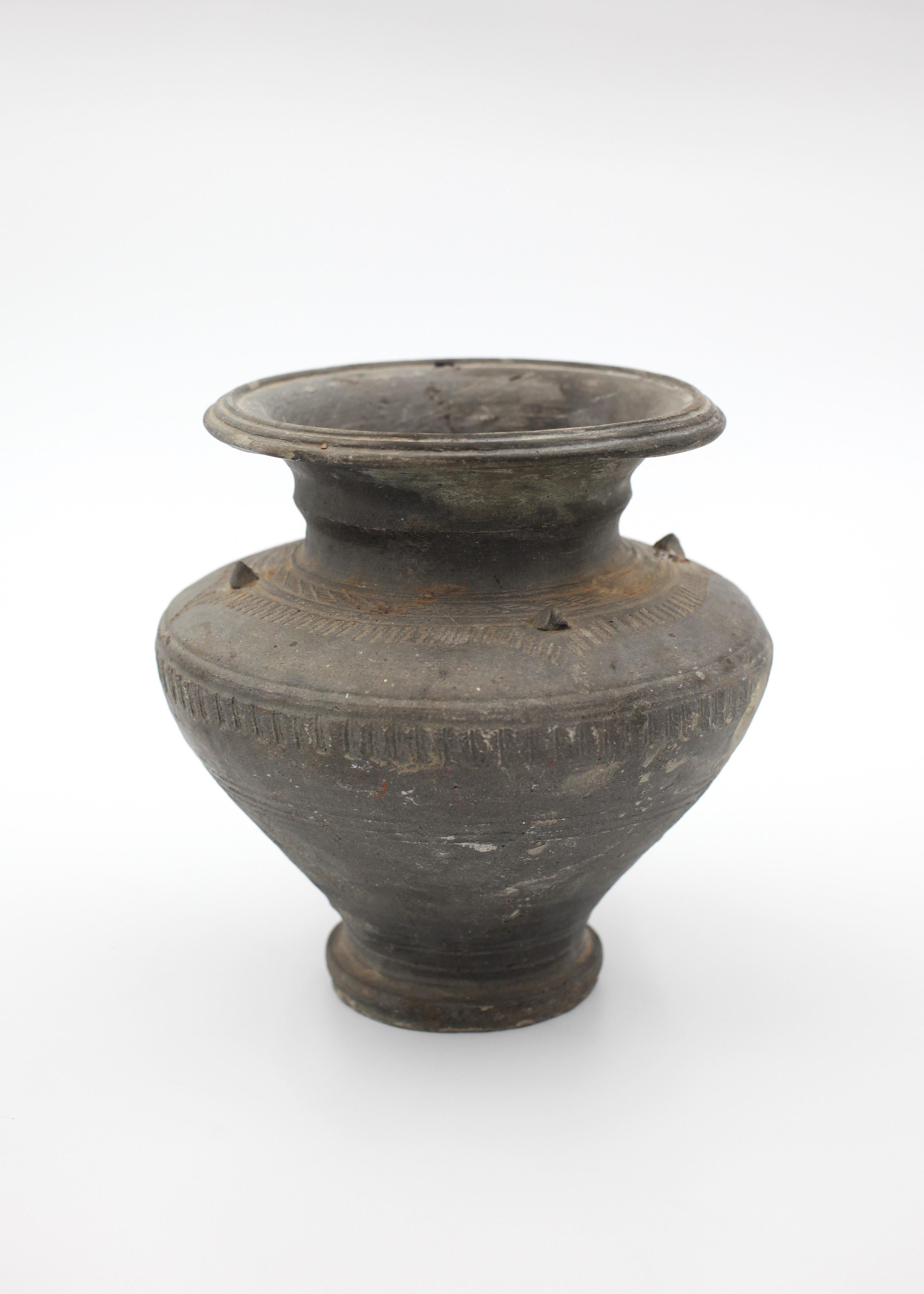 Hand-Crafted 12th/13th Century Thai Khmer Pottery Jar For Sale