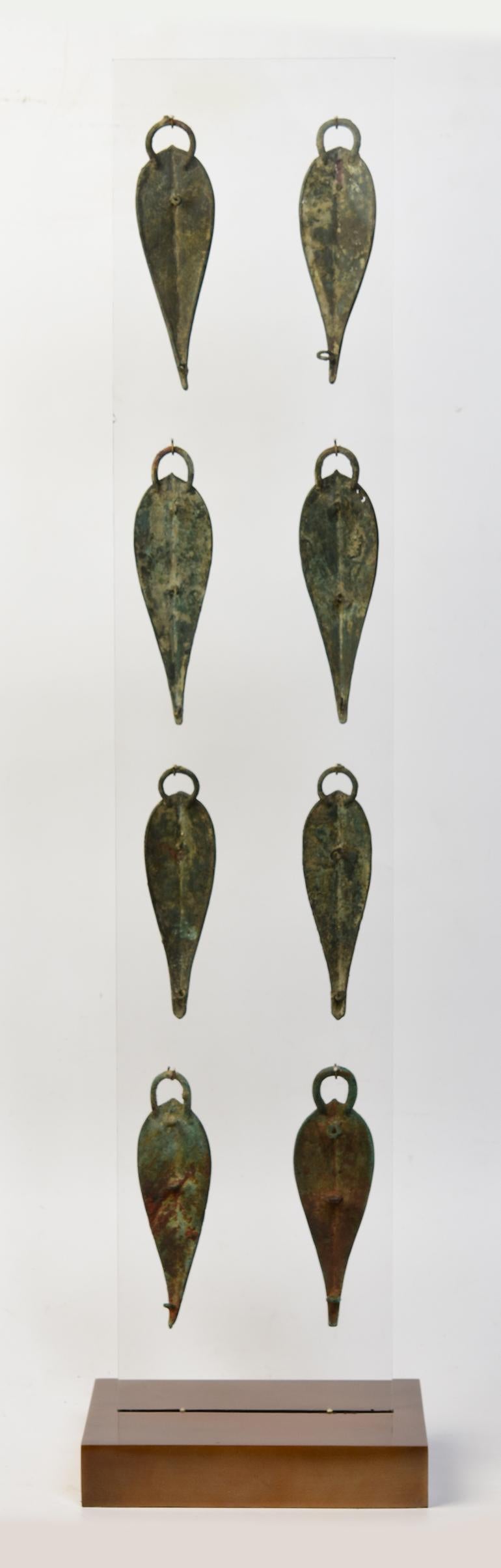 12e siècle, Angkor Vat, ensemble d'ornements en bronze cambodgien pour cheval en forme de feuille en vente 6