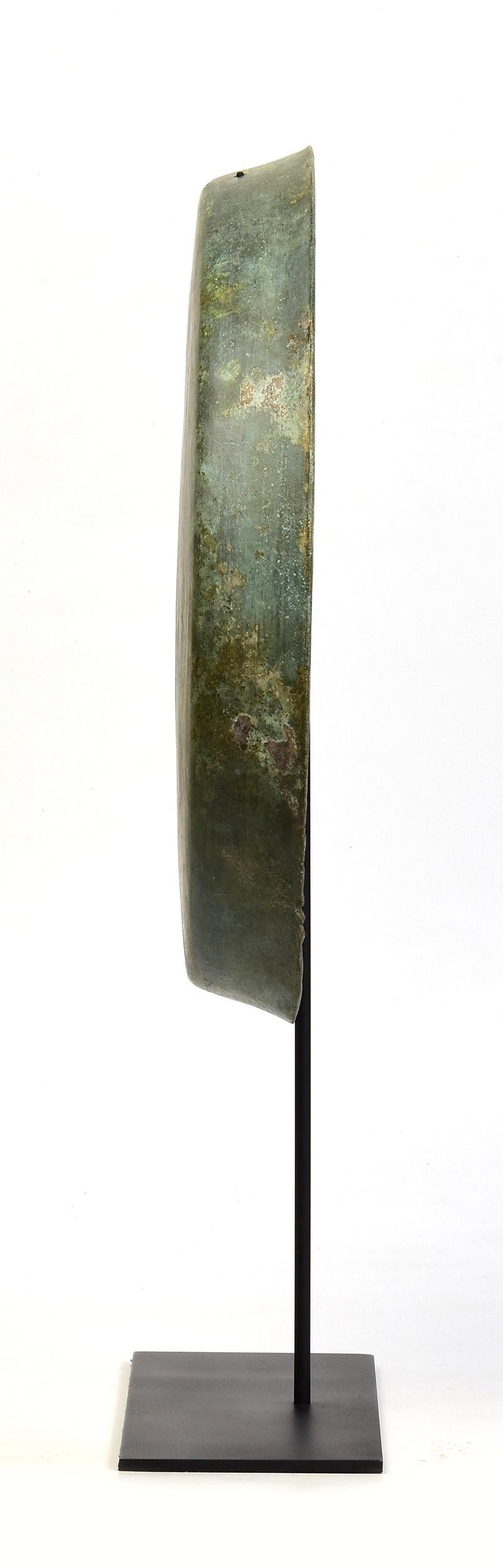 12e siècle, Angkor Vat, Gong khmer ancien en bronze avec Stand en vente 1
