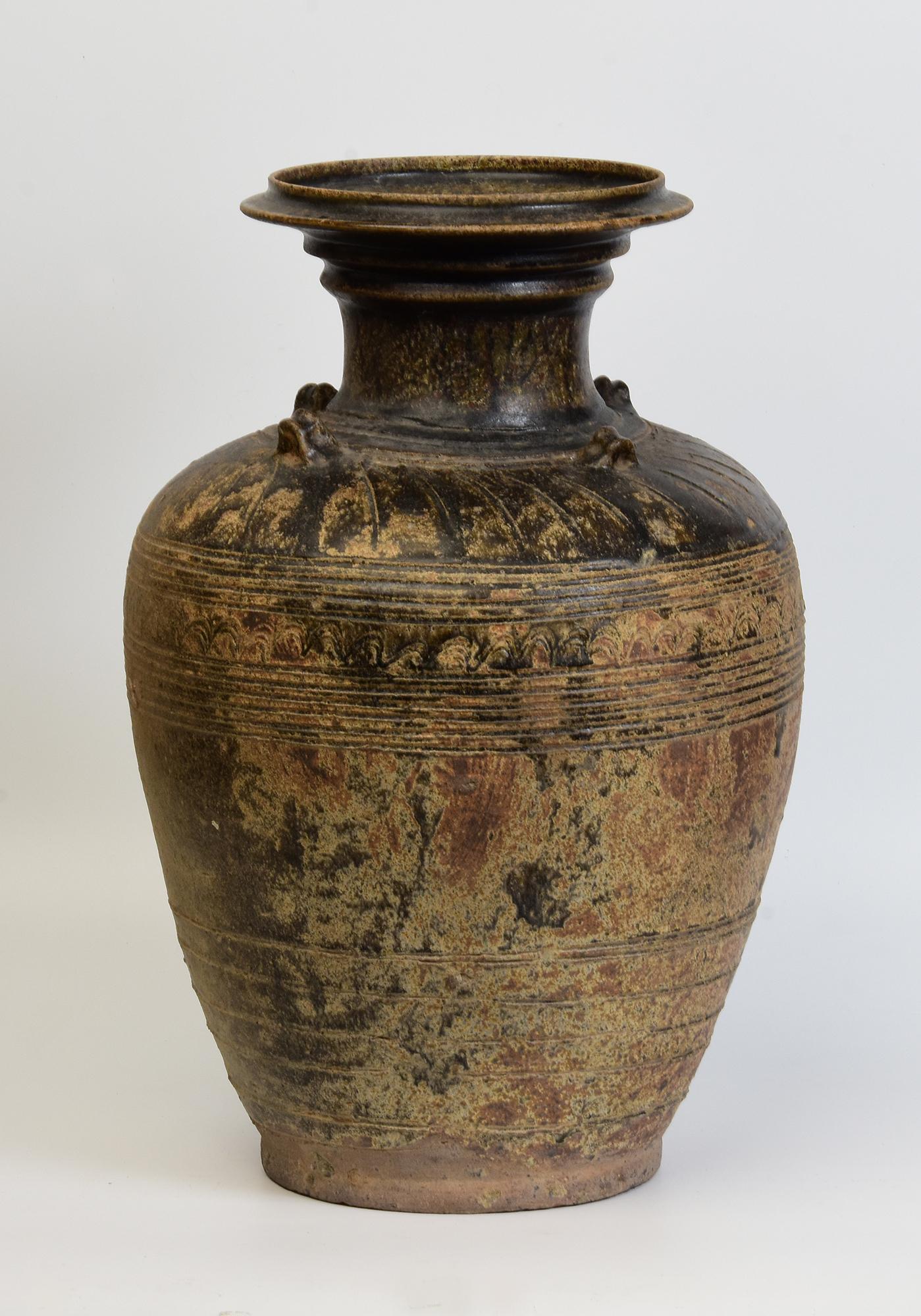 12th Century, Angkor Vat, Antique Khmer Dark-Brown Glazed Pottery Jar For Sale 4