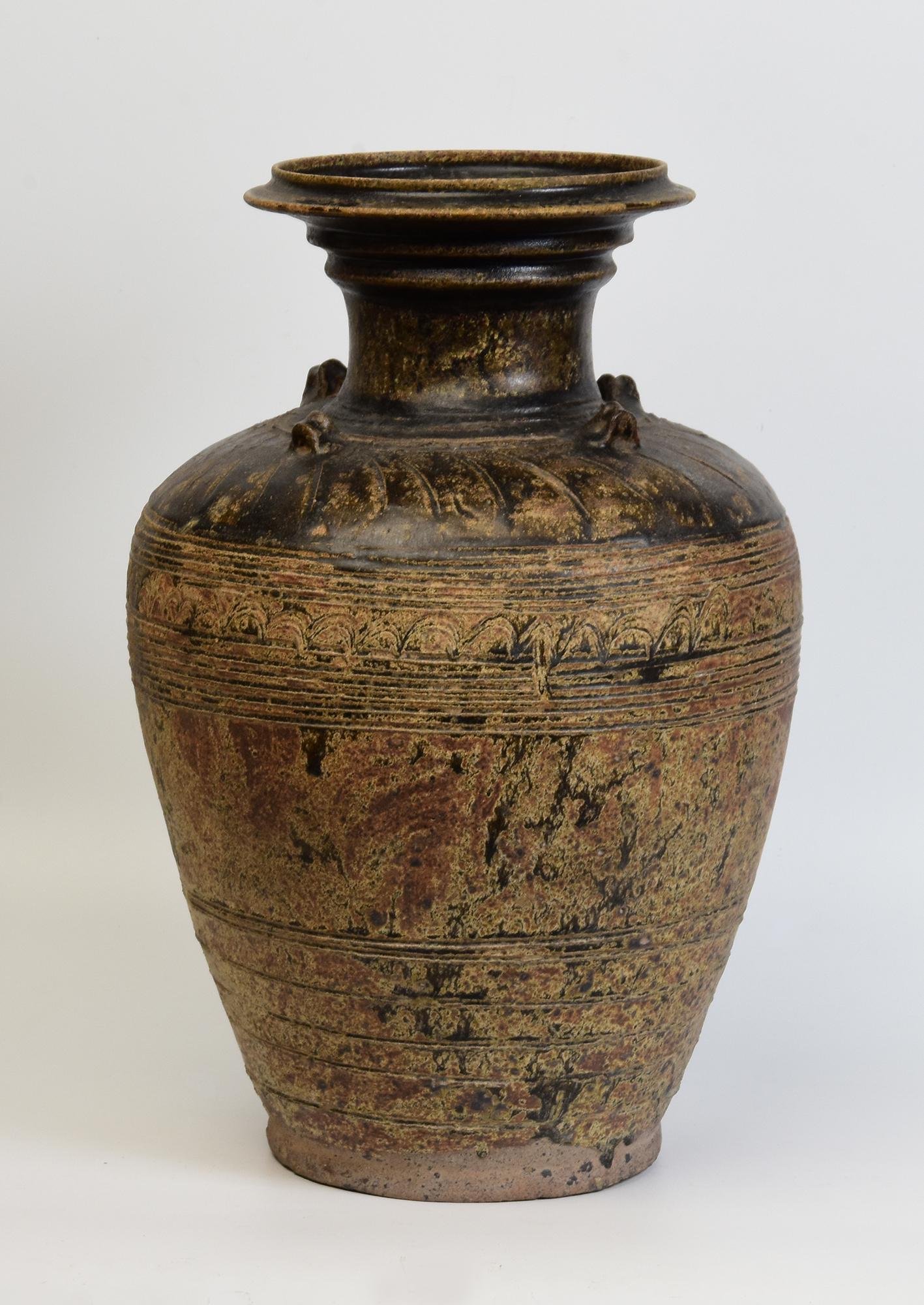 12th Century, Angkor Vat, Antique Khmer Dark-Brown Glazed Pottery Jar For Sale 6