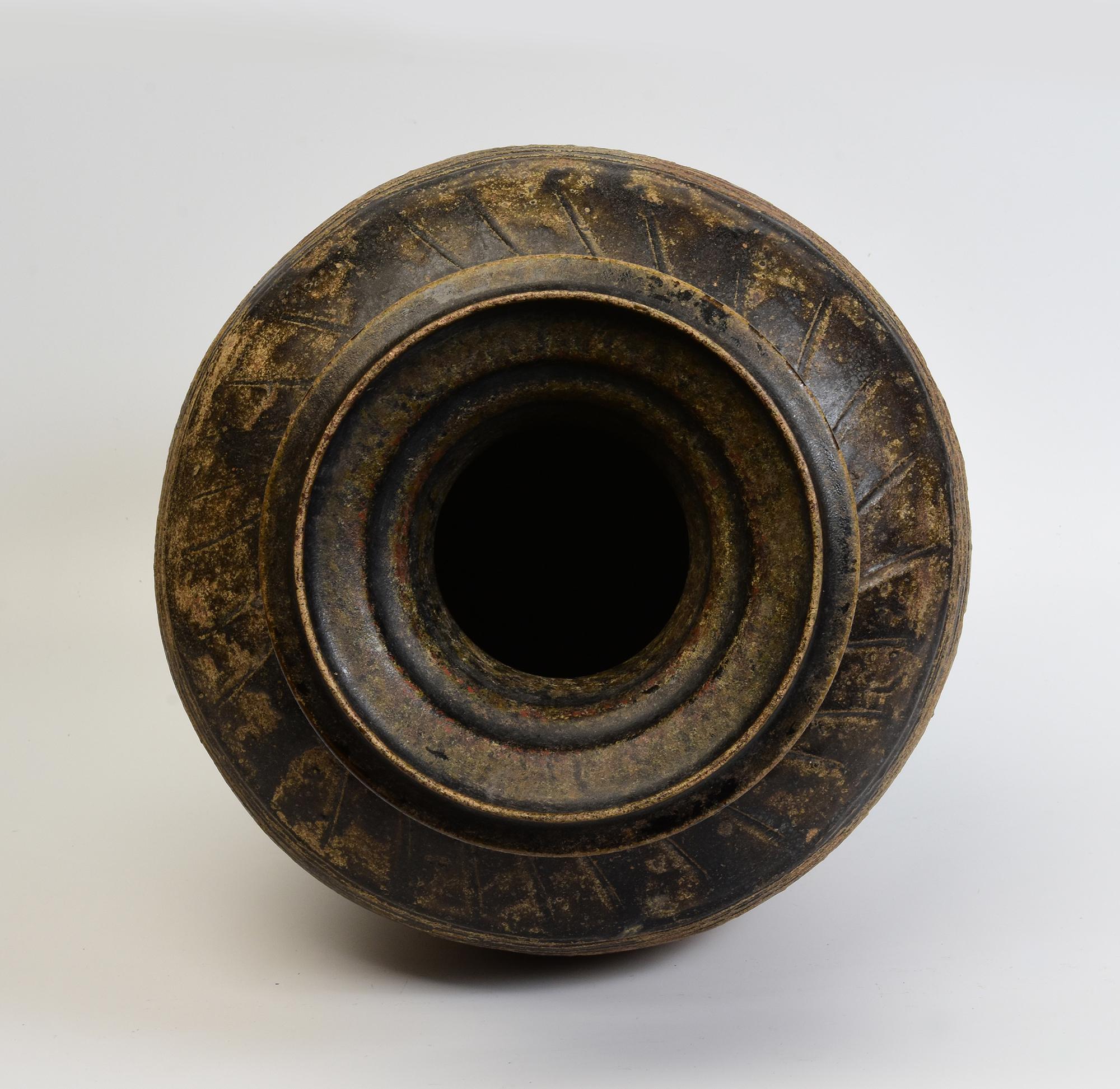 12th Century, Angkor Vat, Antique Khmer Dark-Brown Glazed Pottery Jar For Sale 7