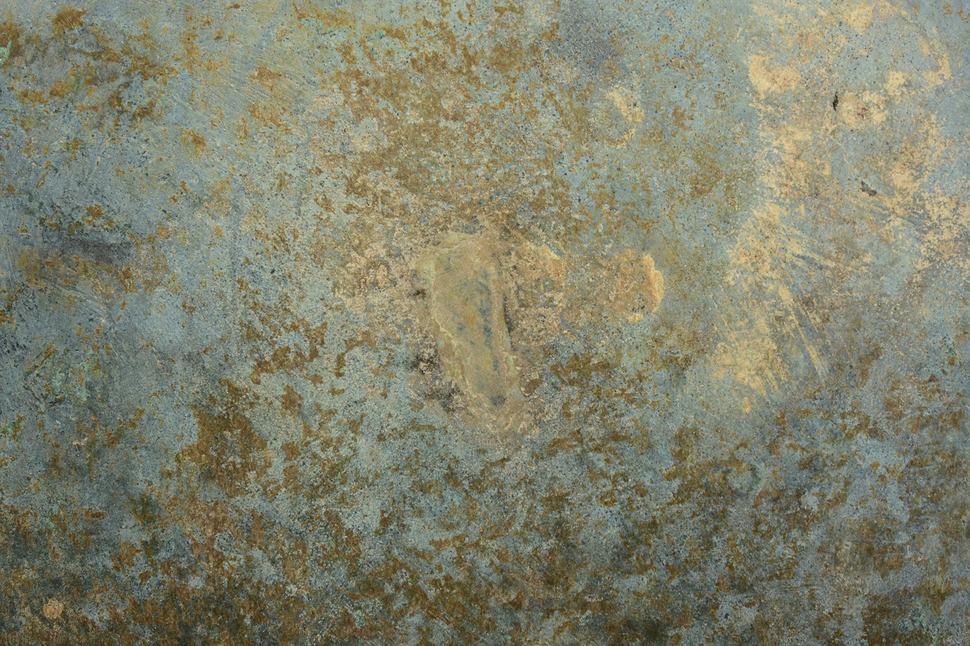 XVIIIe siècle et antérieur 12e siècle, Angkor Vat, Grand gong khmer ancien en bronze avec Stand en vente