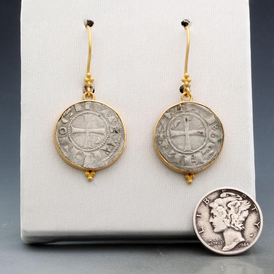 Orecchini in oro 18K con monete crociate d'argento di Antiochia del XII secolo In condizioni Nuovo in vendita a Soquel, CA