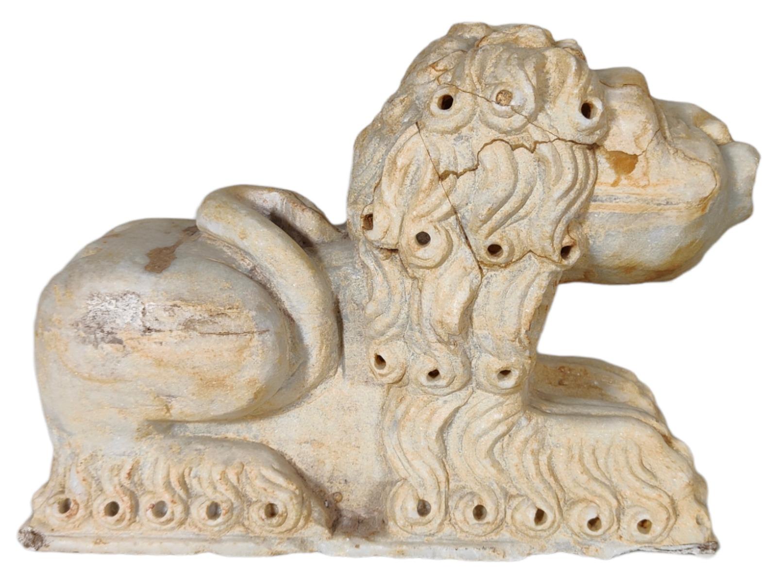 Lion romain italien du 12e siècle en vente 3