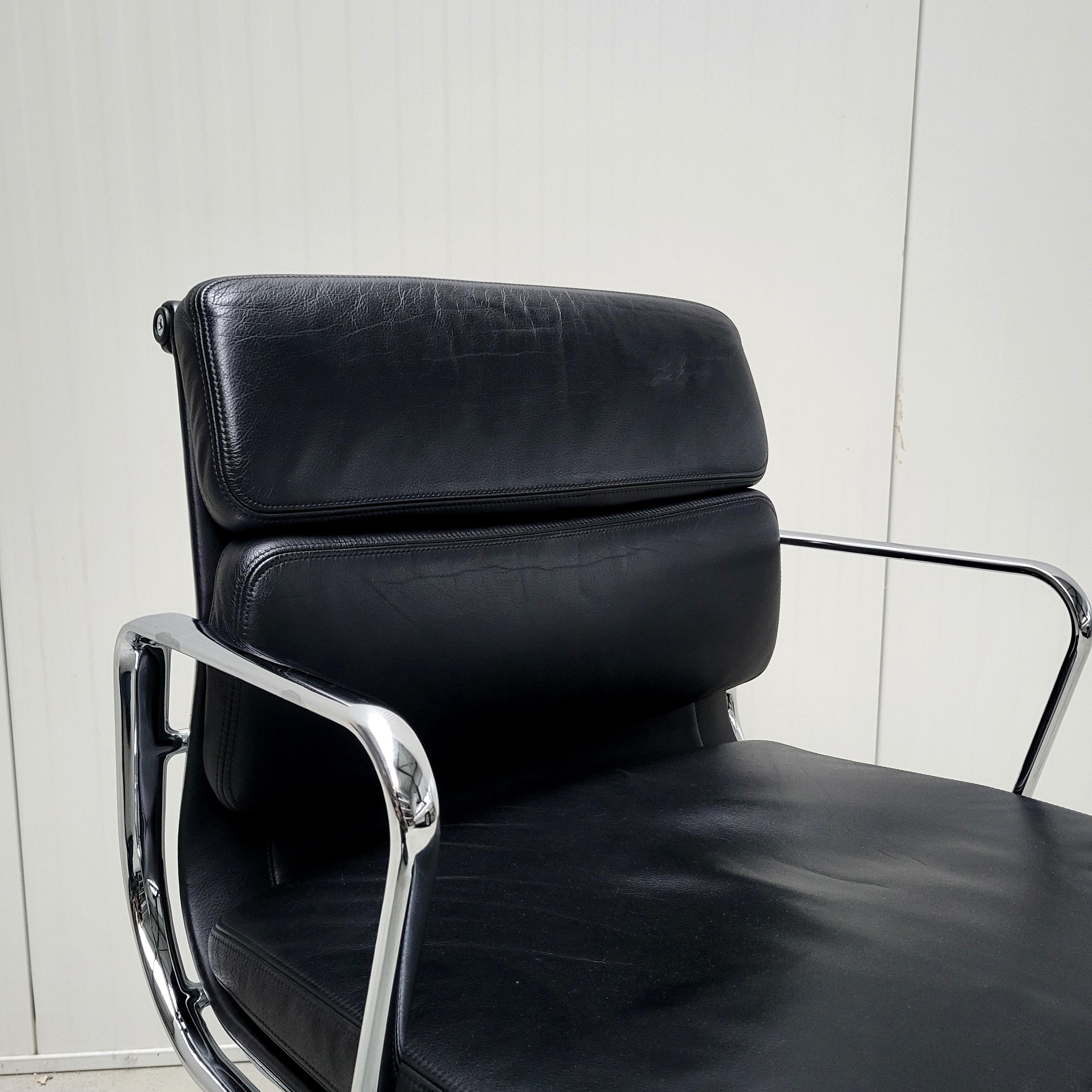 12x Vitra EA217 Soft Pad Office Desk Chair by Charles Eames In Good Condition For Sale In Aachen, NW