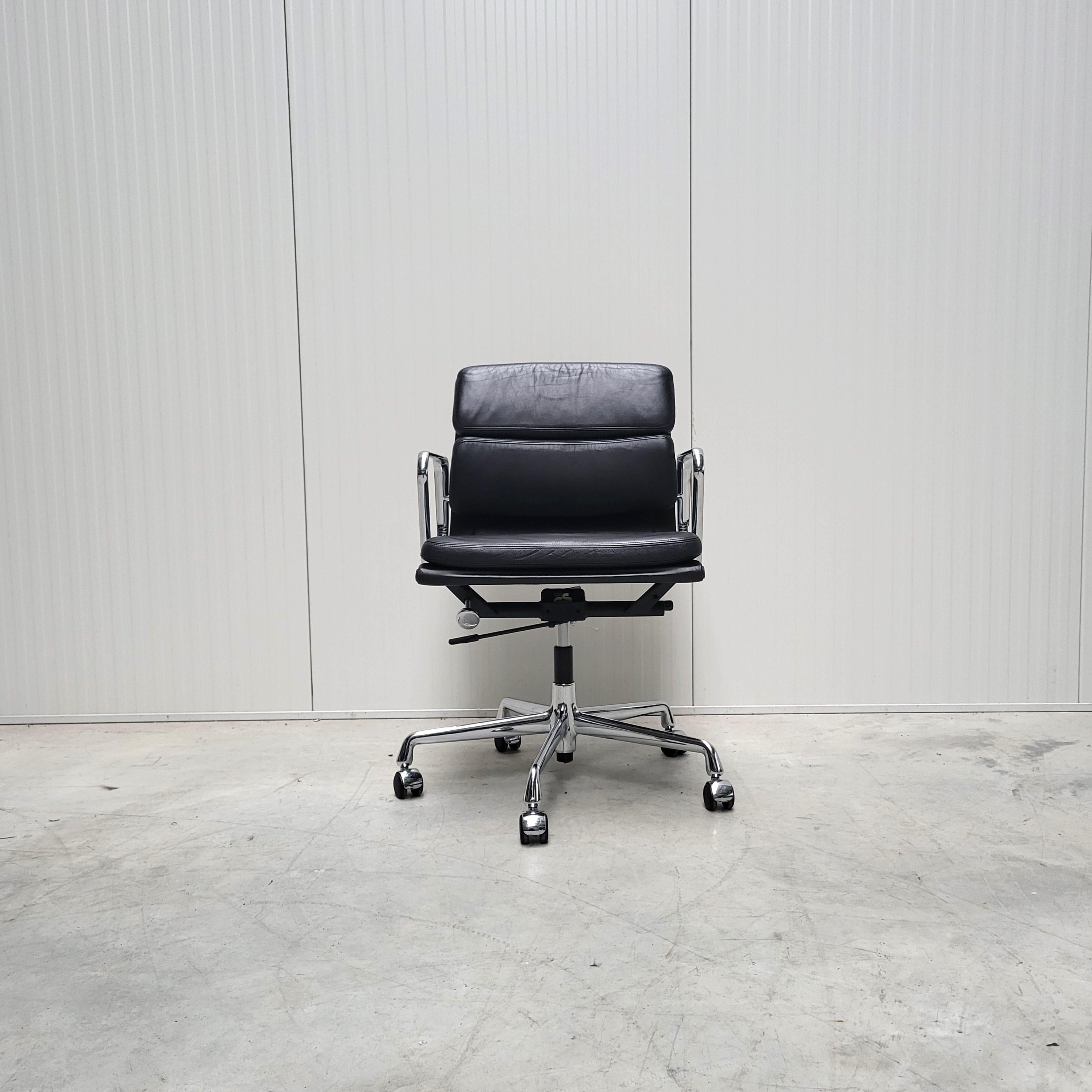 12x Vitra EA217 Soft Pad Office Desk Chair by Charles Eames For Sale 3