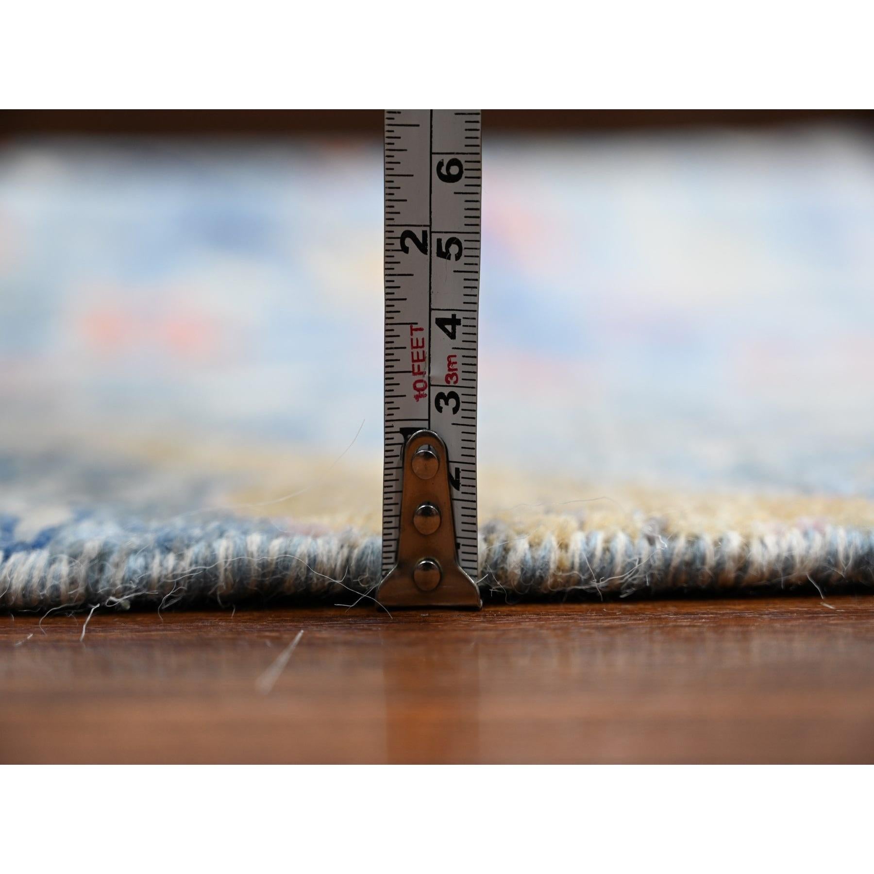 12'x12' Blauer handgeknüpfter quadratischer afghanischer Peshawar-Teppich aus Wolle mit Paradiesvogeln im Angebot 3