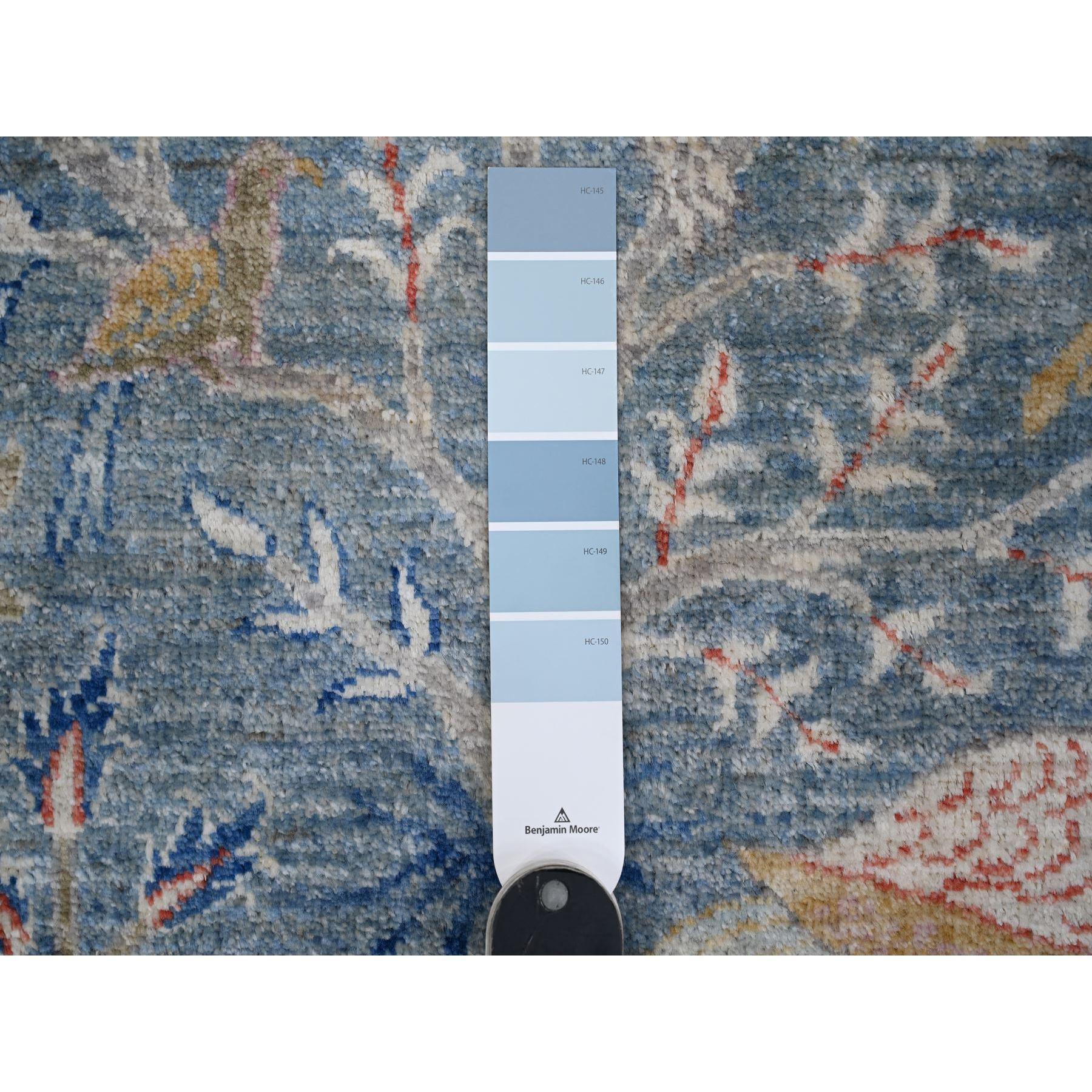 12'x12' Blauer handgeknüpfter quadratischer afghanischer Peshawar-Teppich aus Wolle mit Paradiesvogeln (21. Jahrhundert und zeitgenössisch) im Angebot