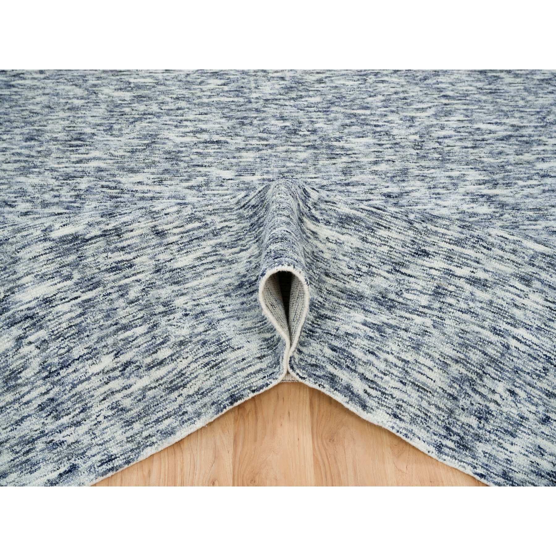 12'x12' Blauer und elfenbeinfarbener, handgewebter Teppich aus reiner Wolle Modern Striae Design Square Rug (Handgeknüpft) im Angebot