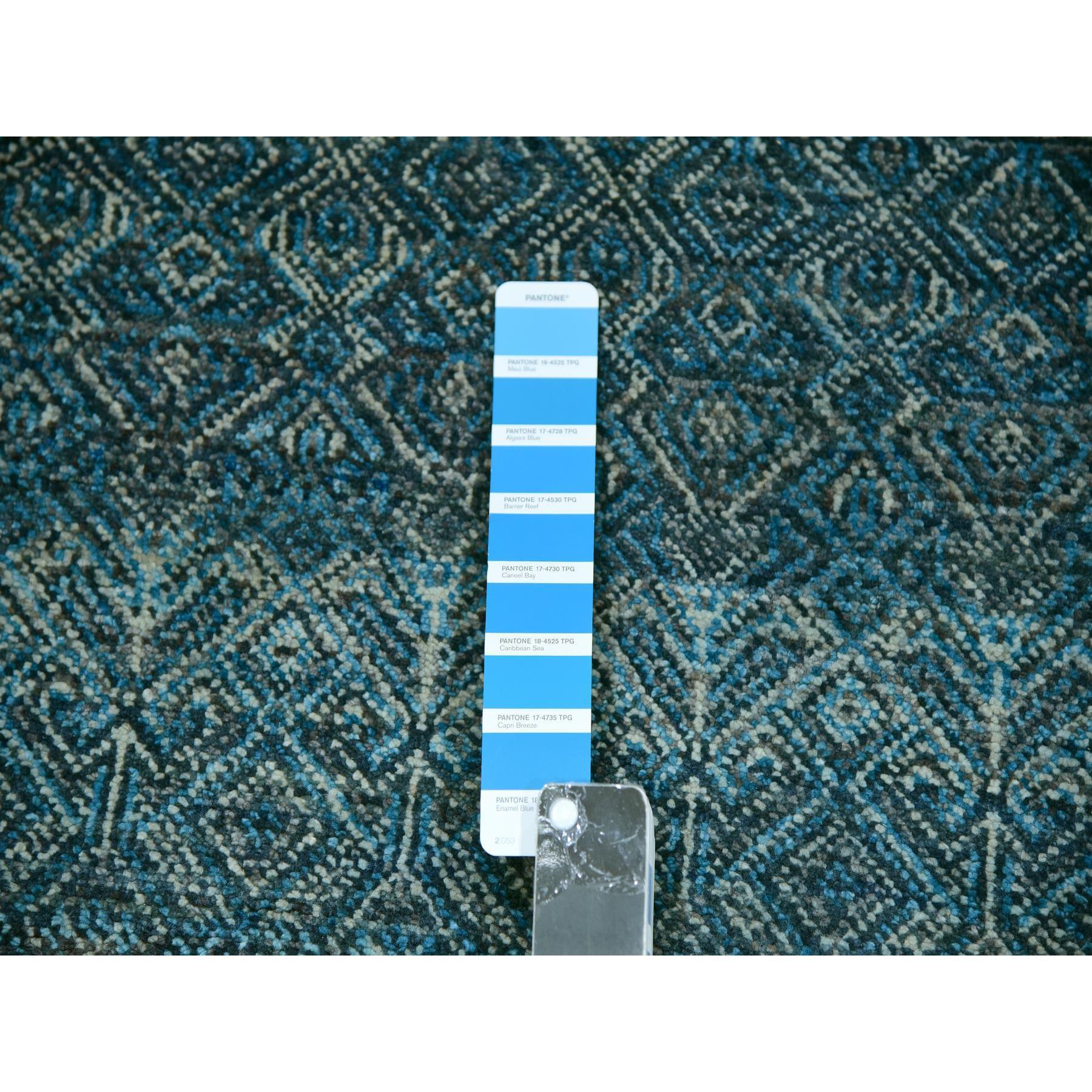 XXI secolo e contemporaneo 12'x12' Blue Hand Knotted Kohinoor Repetitive Diamond Wool XL Square Rug in vendita