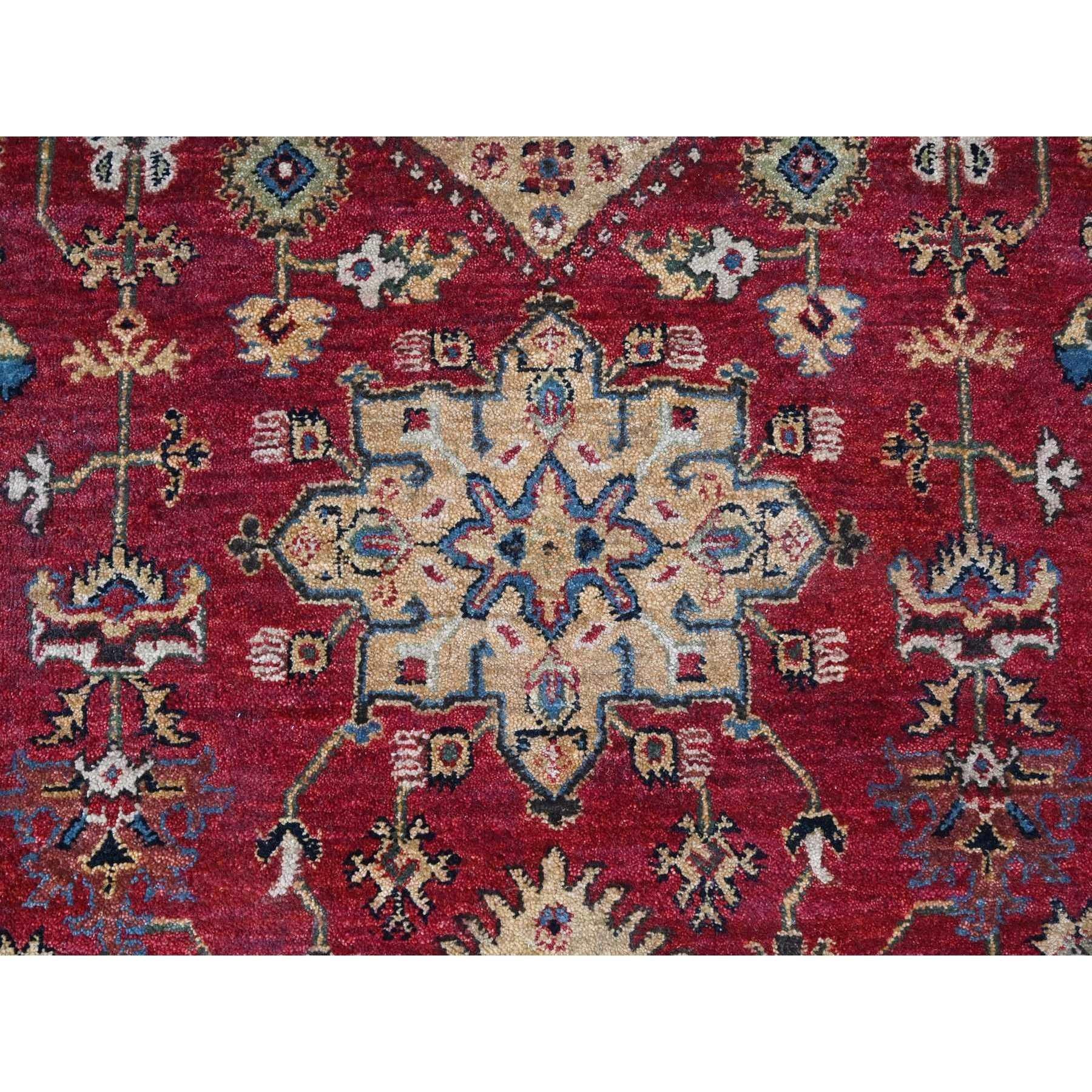 Noué à la main 12'x12' Fire Brick Red, Karajeh Design, Pure Wool, Hand Knotted Round Rug (Tapis rond noué à la main) en vente