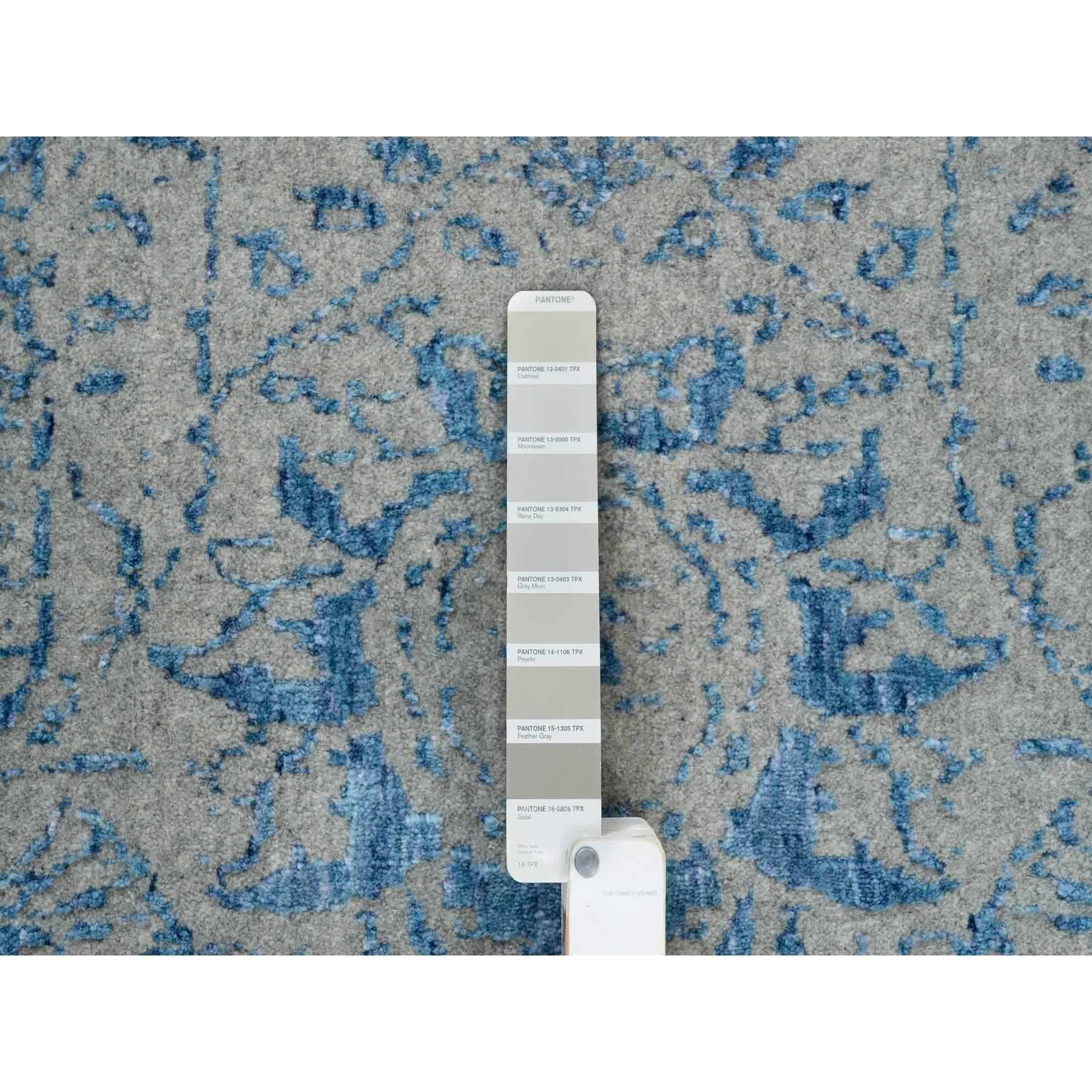 12'x12' Grau, feiner Jacquard-Teppich aus handgewebter Wolle und pflanzlicher Seide, quadratisch (21. Jahrhundert und zeitgenössisch) im Angebot