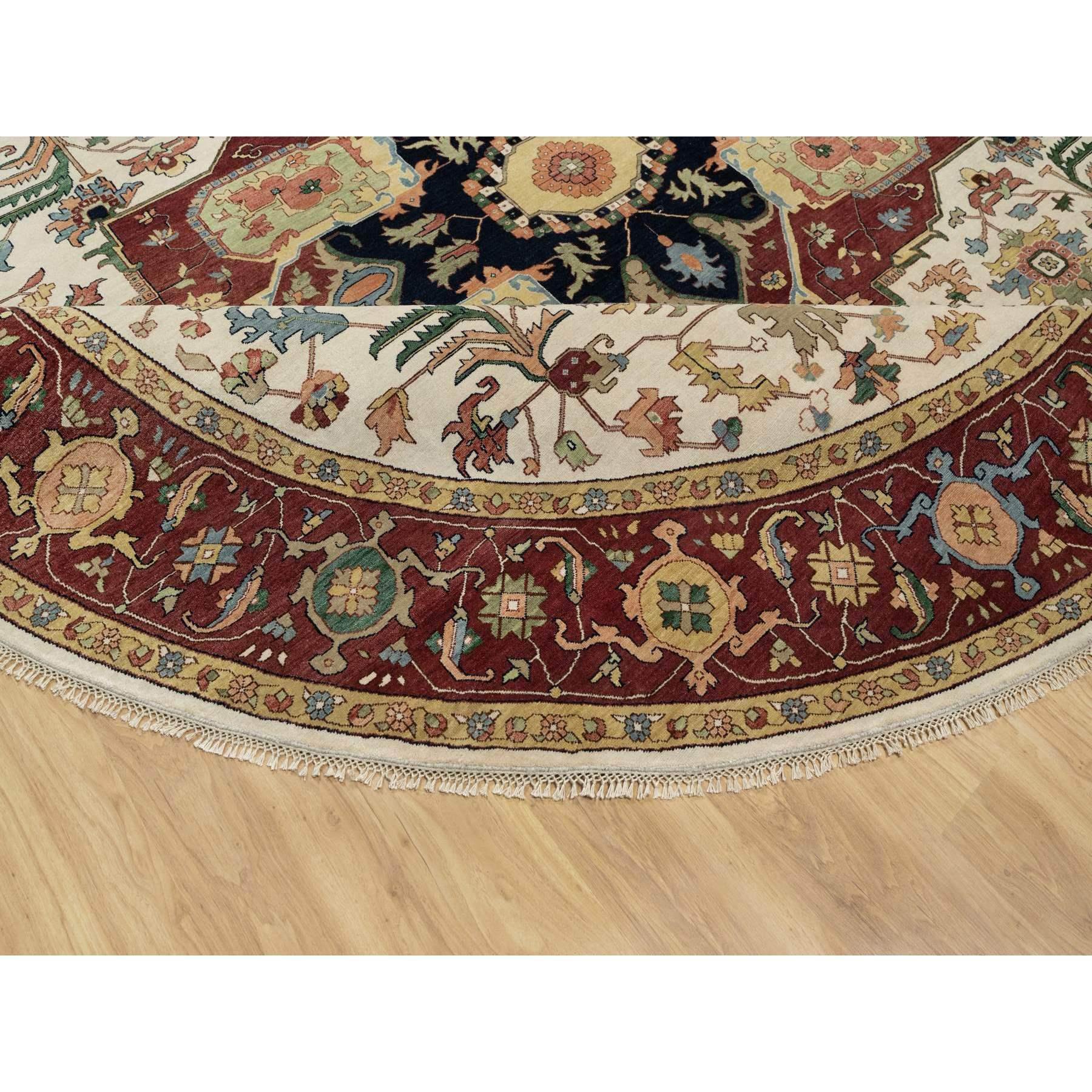 12'x12' Ivory Antiqued Fine Heriz Re-Creation Hand Knotted Pure Wool Round Rug In New Condition For Sale In Carlstadt, NJ
