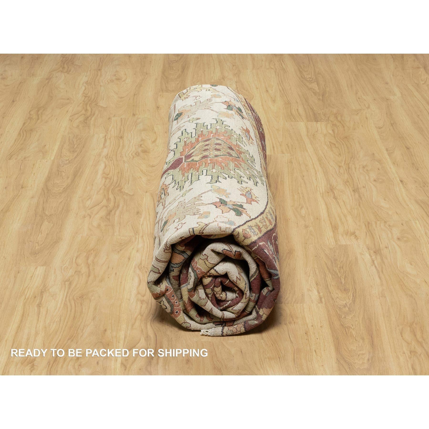 12'x12' Ivory Antiqued Fine Heriz Re-Creation Hand Knotted Pure Wool Round Rug For Sale 2