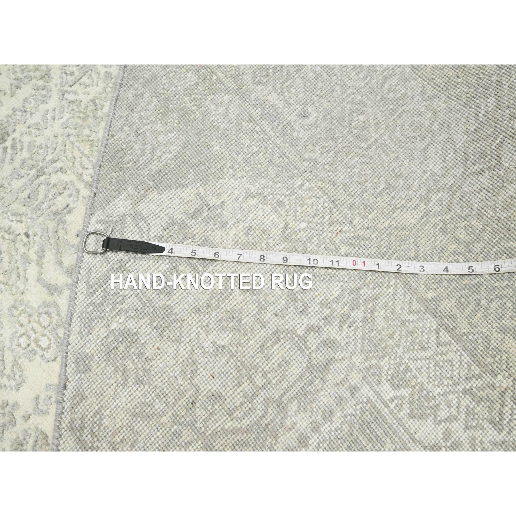 12'x12' Avorio Gioielli Design Lana e Seta annodato a mano Tappeto orientale rotondo in vendita 4
