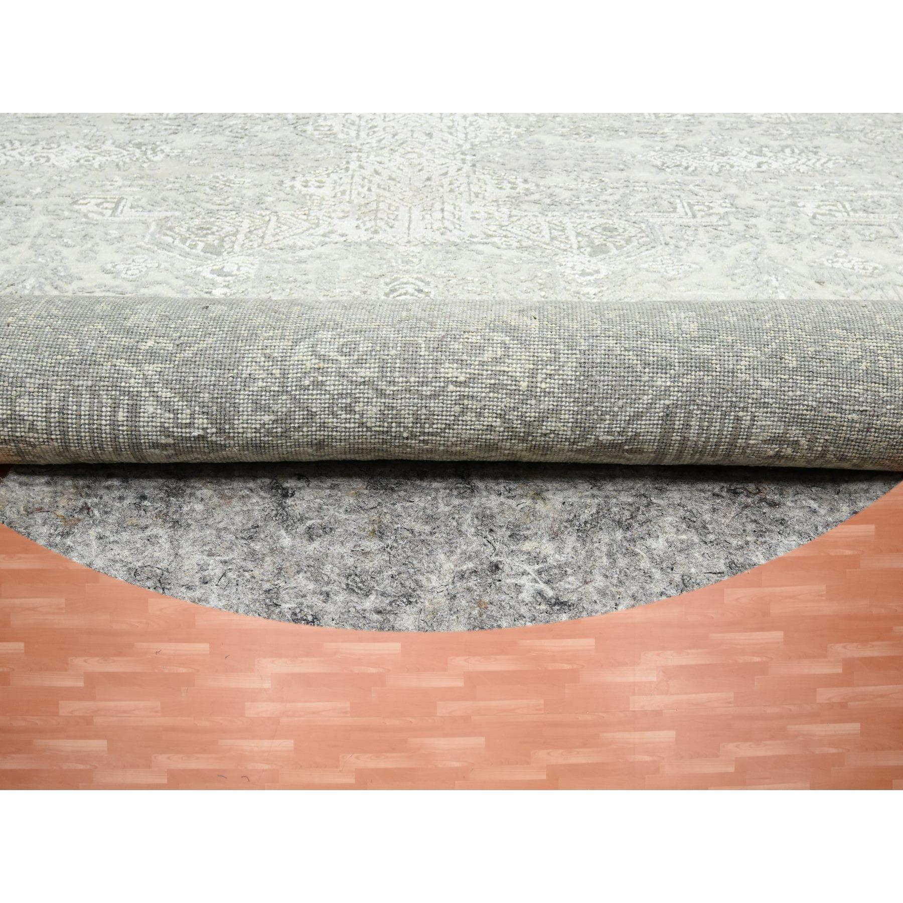 Indiano 12'x12' Avorio Gioielli Design Lana e Seta annodato a mano Tappeto orientale rotondo in vendita